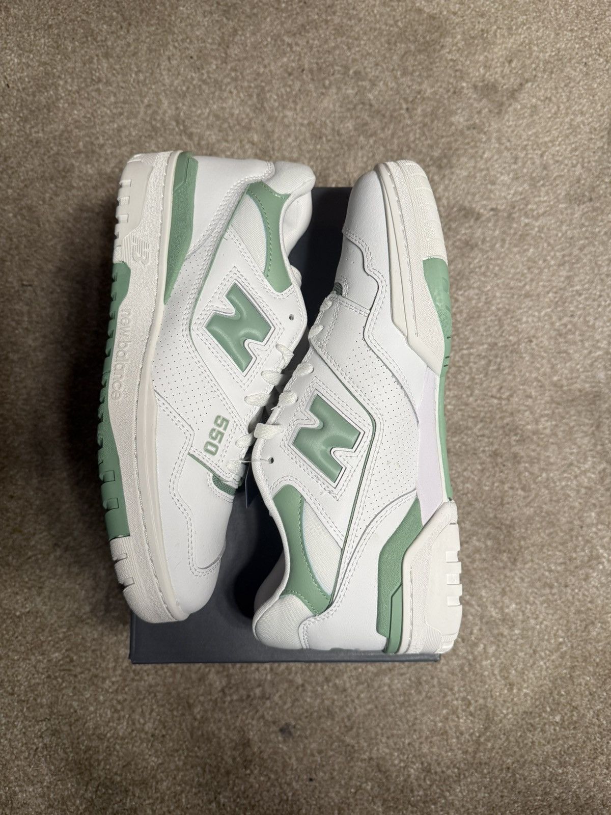 New Balance New Balance 550 “Mint Green” Size US 9.5 / EU 42-43 - 3 Thumbnail
