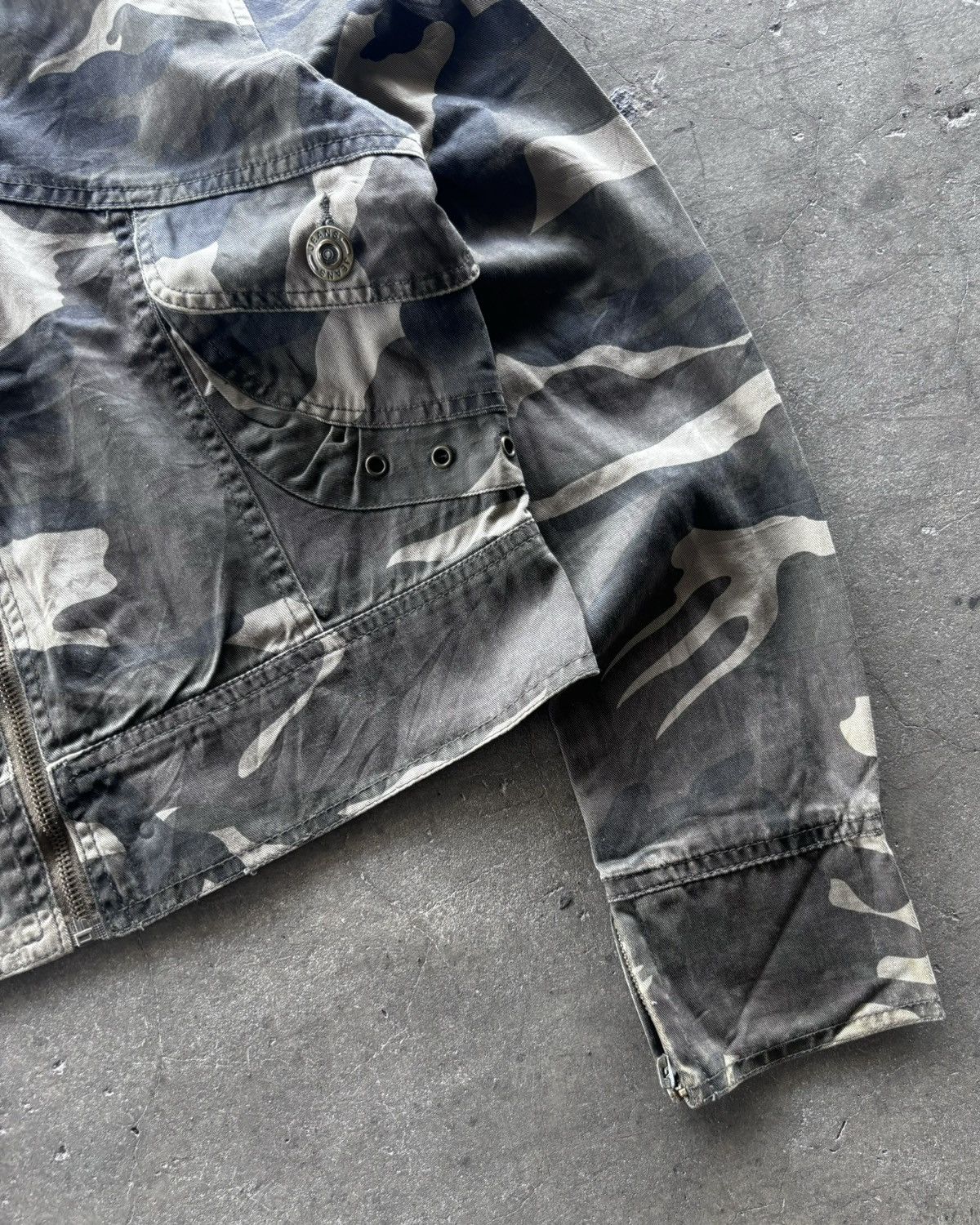 If Six Was Nine × Japanese Brand × Le Grande Bleu (L.G.B.) Camo Cropped Jacket Size US M / EU 48-50 / 2 - 2 Thumbnail