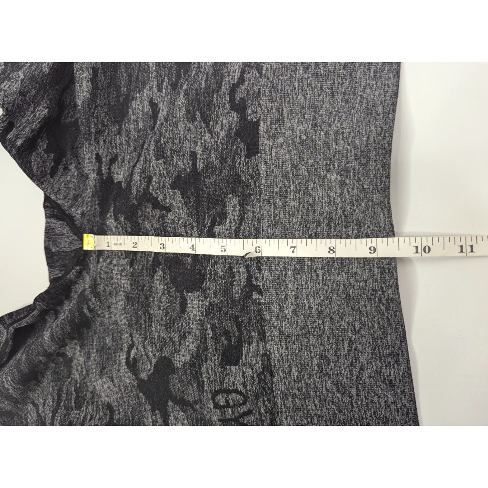 Gymshark Gymshark Leggings Womens Color Gray Black L Seamless Scrunch Butt Camouflage Adapt Camo Size 36" / US 14 / IT 50 - 6 Thumbnail