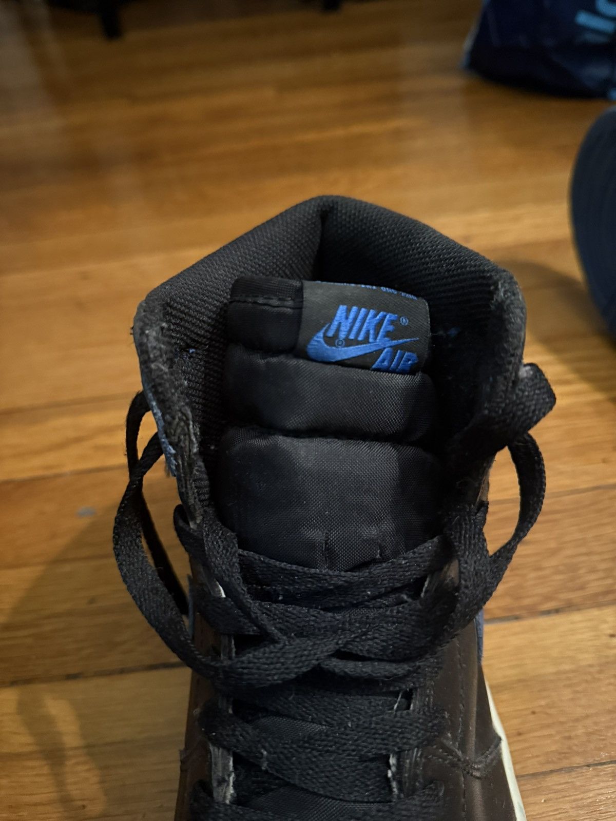 Nike Jordan 1 Retro Royal Size US 11 / EU 44 - 6 Thumbnail