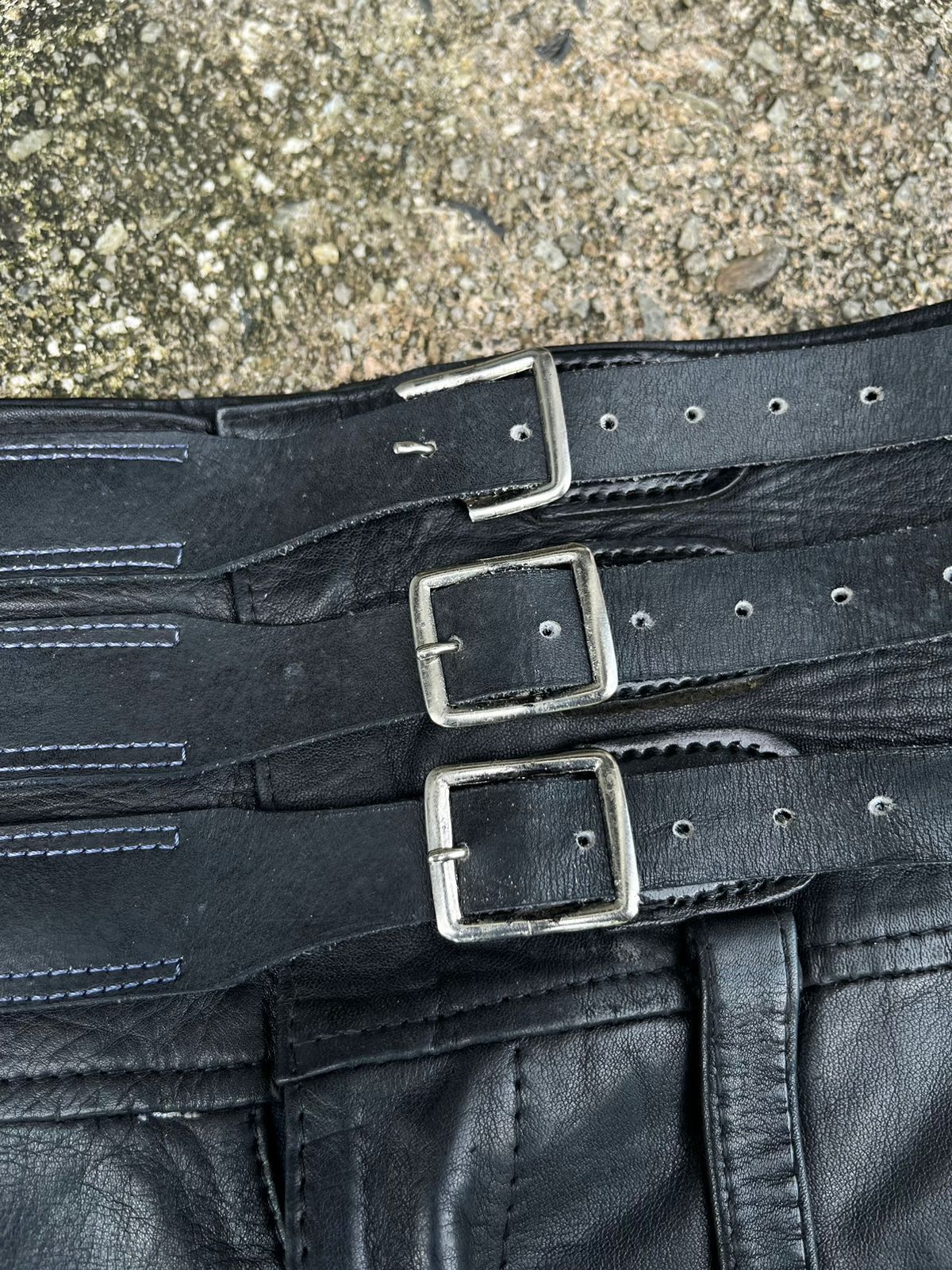Genuine Leather × Japanese Brand × Vintage genuine leather high waist buckle pants rick owens style Size 30" / US 8 / IT 44 - 9 Thumbnail