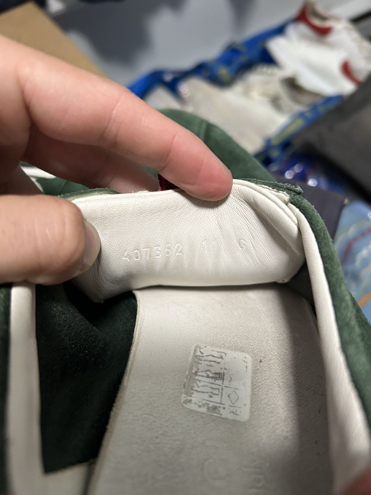 Gucci low top sneakers