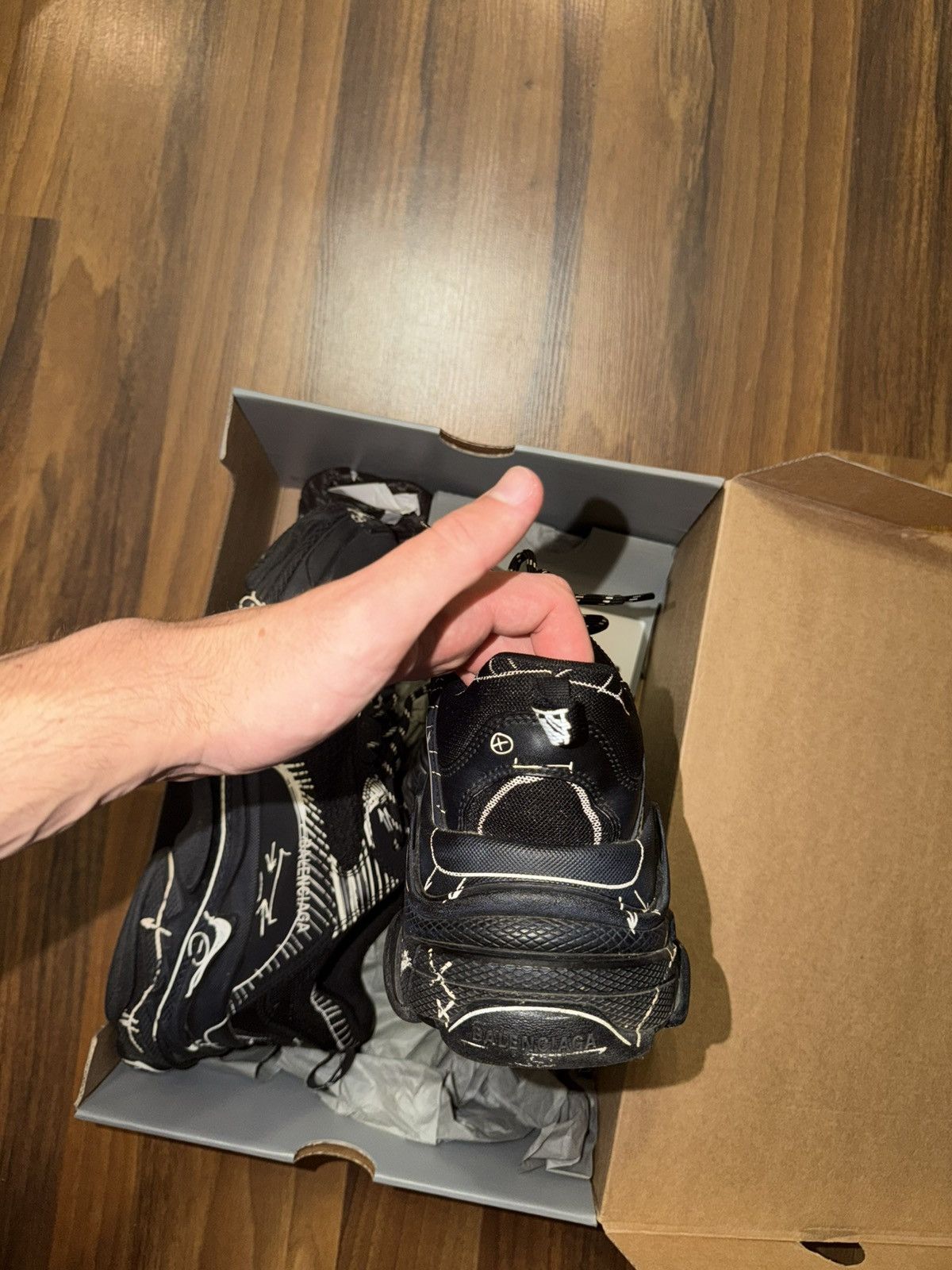 Balenciaga Balenciaga Triples Logotype Black White Size US 13 / EU 46 - 5 Thumbnail