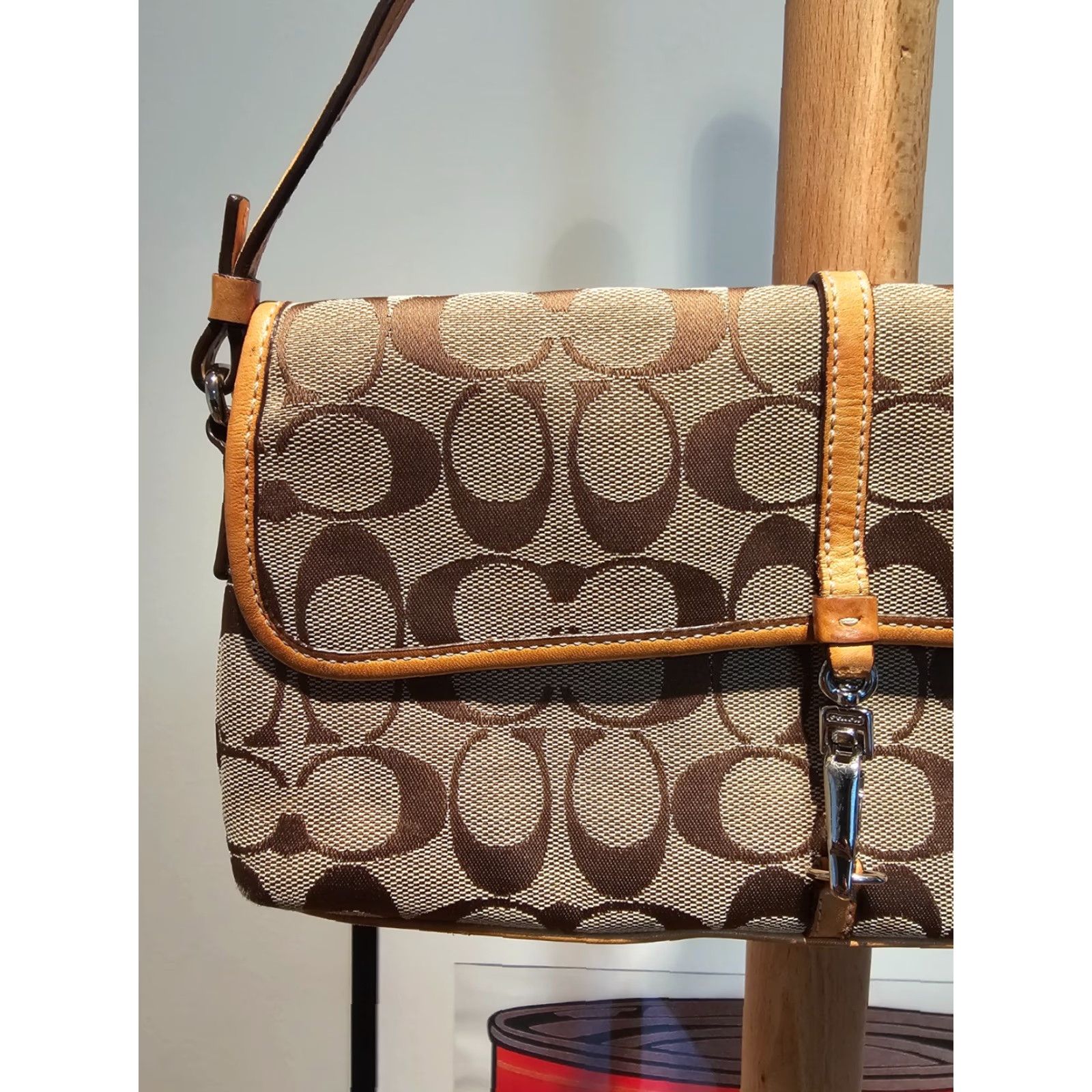 Coach VINTAGE COACH 6348 SIGNATURE JACQUARD X LEATHER DEMI HANDBAG Bag Women Beige Leather Crossbody Strap Clutch 10in 6in Size ONE SIZE - 2 Thumbnail