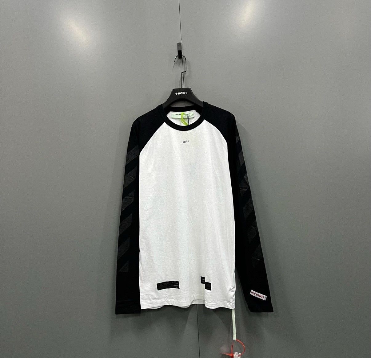 Off-White OFF-WHITE OW Color-block Paint Arrow Long Sleeve J41 Size US L / EU 52-54 / 3 - 1 Thumbnail