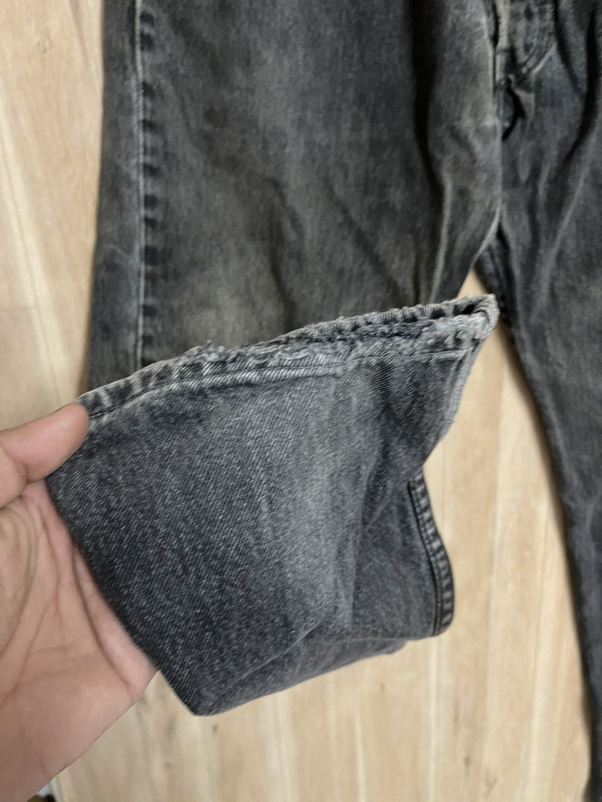 Levi's Vintage Levi’s 501 Jeans Super Black W31 L39 Made in USA Size US 31 - 13 Thumbnail