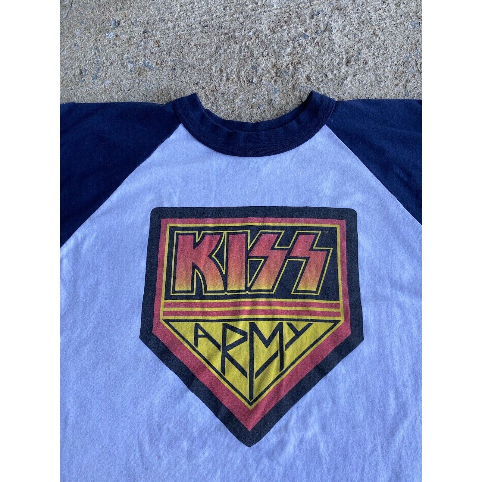 Band Tees Vintage 90’s KISS Army 1996 Concert Raglan Shirt XL Stained Size US XL / EU 56 / 4 - 3 Thumbnail
