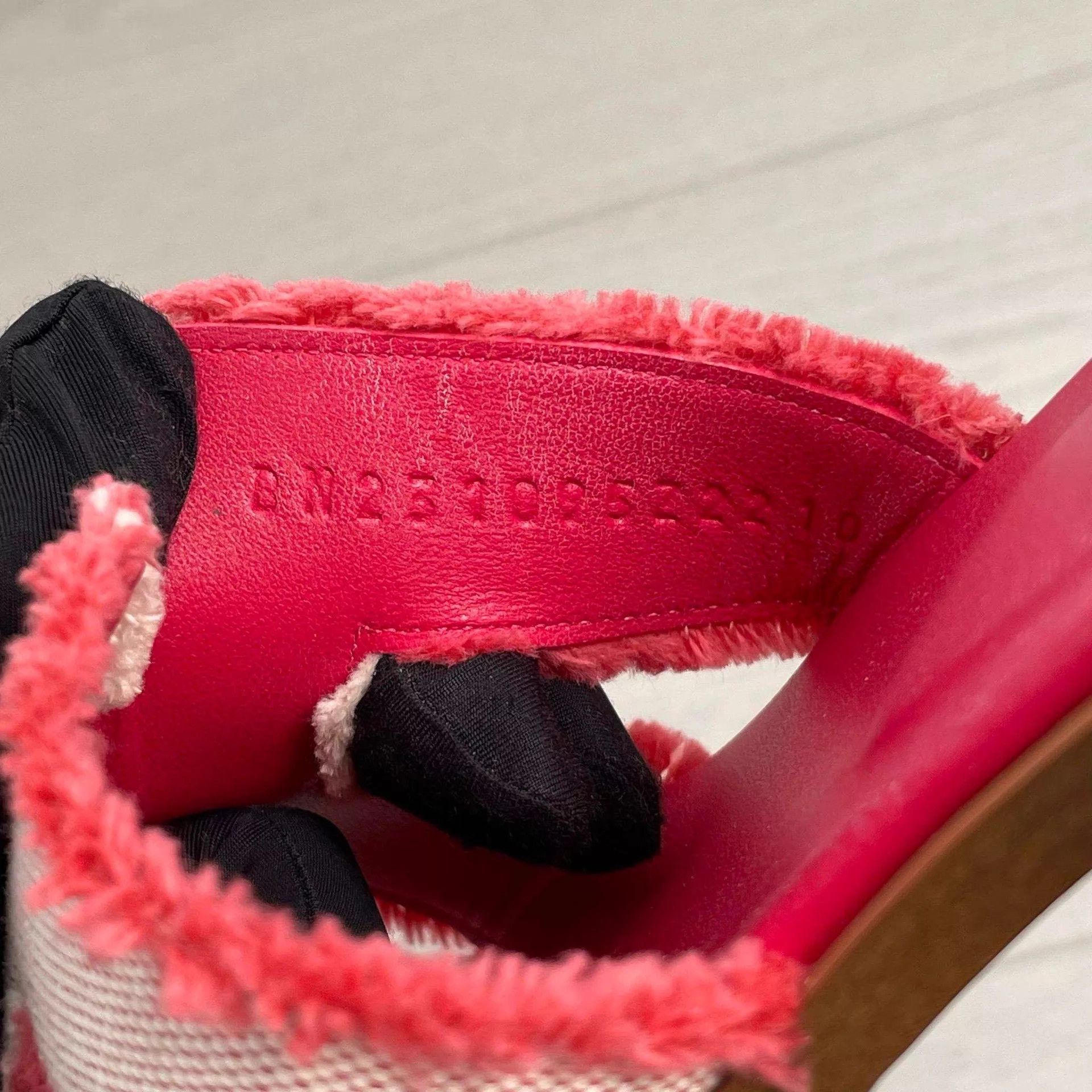 Hermes Hermès leather slippers pink red Size US 6.5 / IT 36.5 - 5 Thumbnail