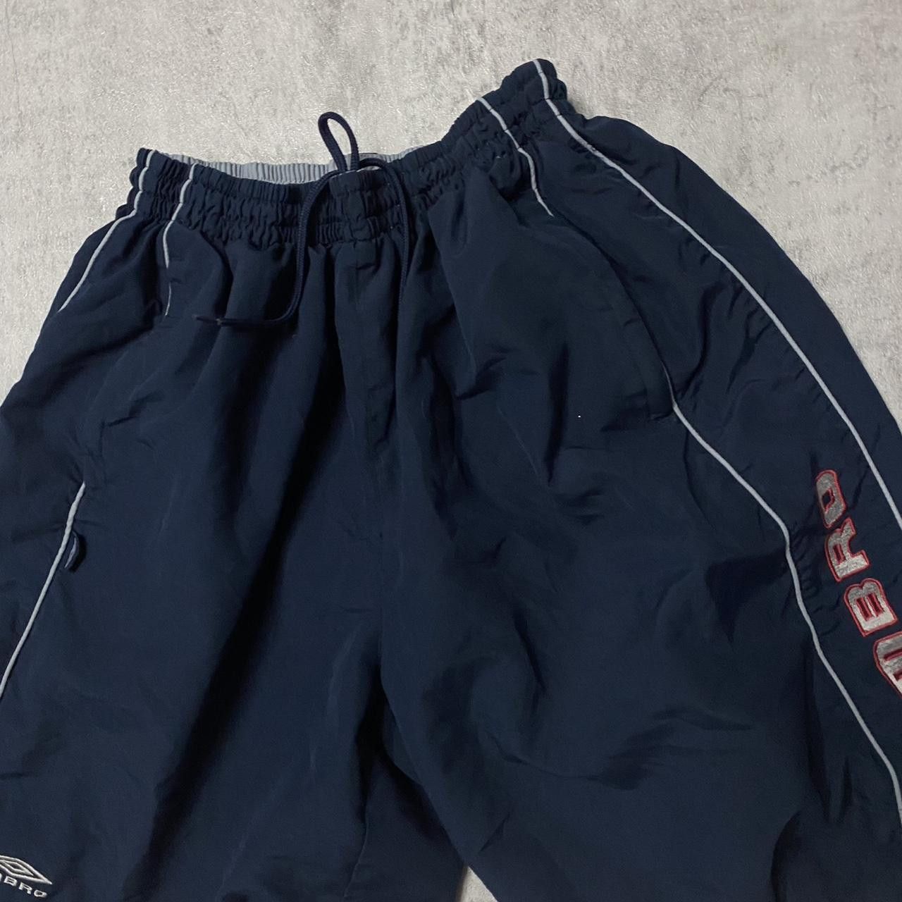 Umbro Navy Umbro sportswear shorts sportswear Size US 36 / EU 52 - 2 Thumbnail