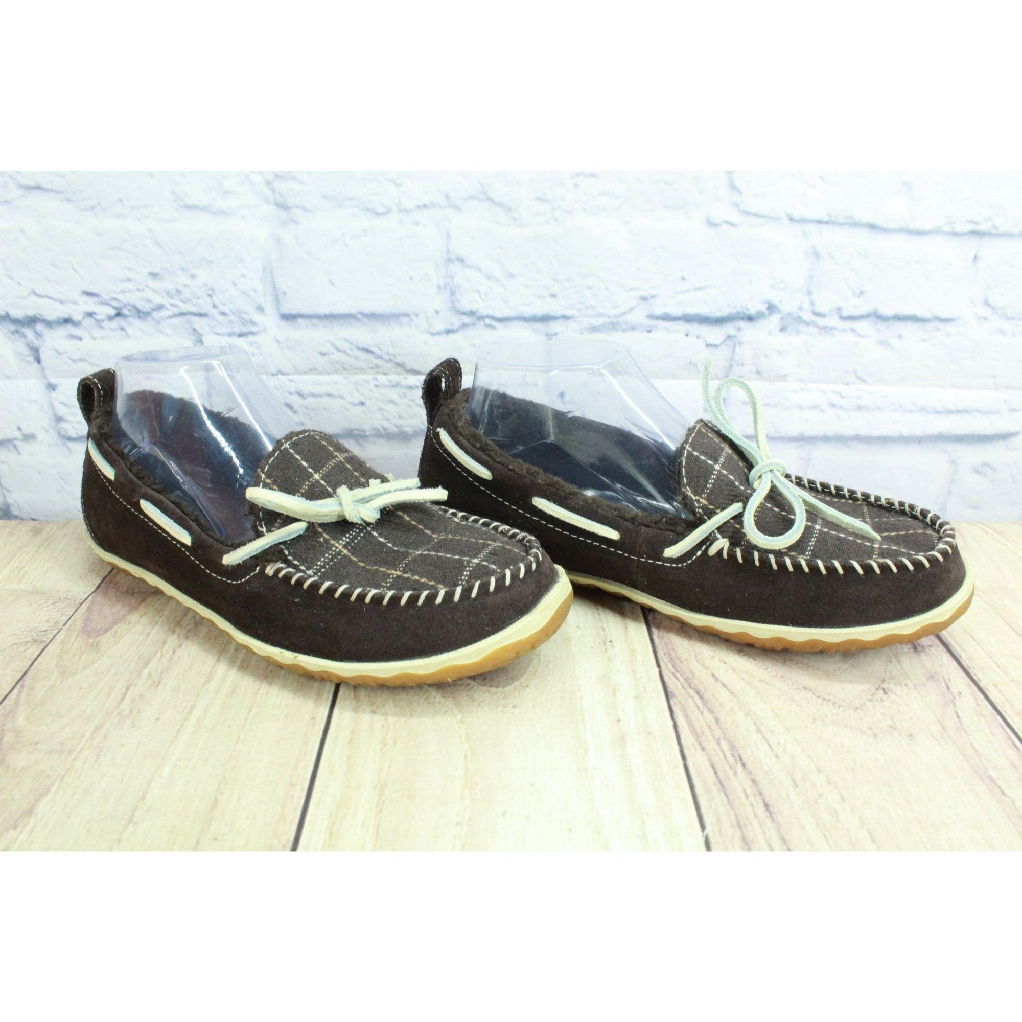 L.L. Bean LL Bean Women’s Brown Suede Plaid Lined Moc Slippers 8 Size US 8 / IT 38 - 2 Thumbnail