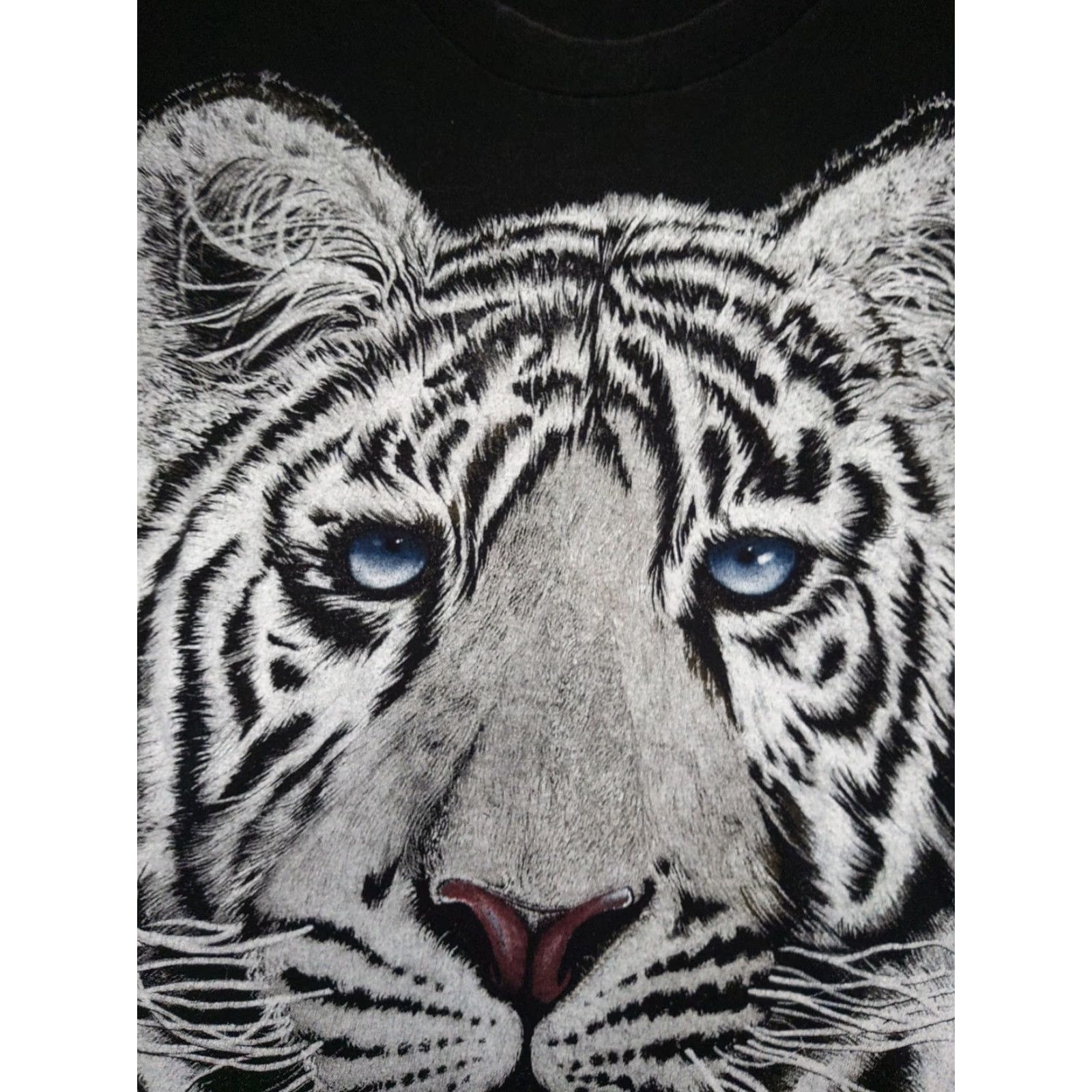 Vintage VINTAGE Trinity BLUE EYED WHITE TIGER Single Stitch T-SHIRT XL Black Knit Cotton Graphic Print Men T-Shirt 90s Tiger Pattern 1994 XL Mens Size US XL / EU 56 / 4 - 7 Thumbnail