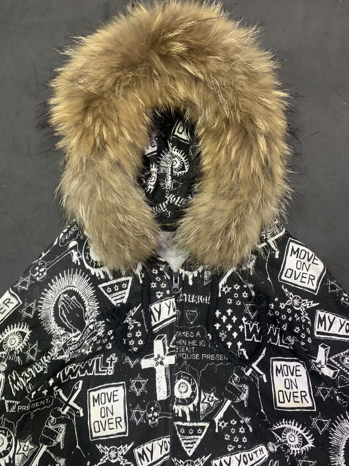 Japanese Brand 💸BINDINGOFFER💸World Wide Love furhoodie allover printed Size US L / EU 52-54 / 3 - 7 Thumbnail