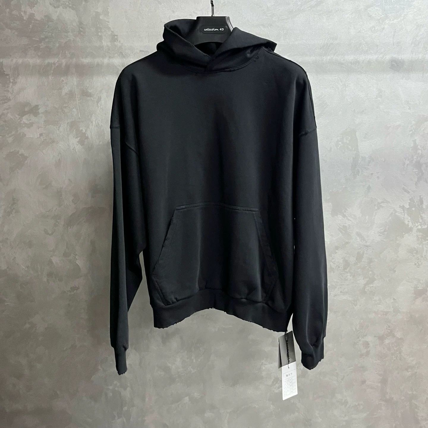 Balenciaga Balenciaga Retro Embroidered Black Hoodie XXS Men Size US XXS / EU 40 - 1 Thumbnail