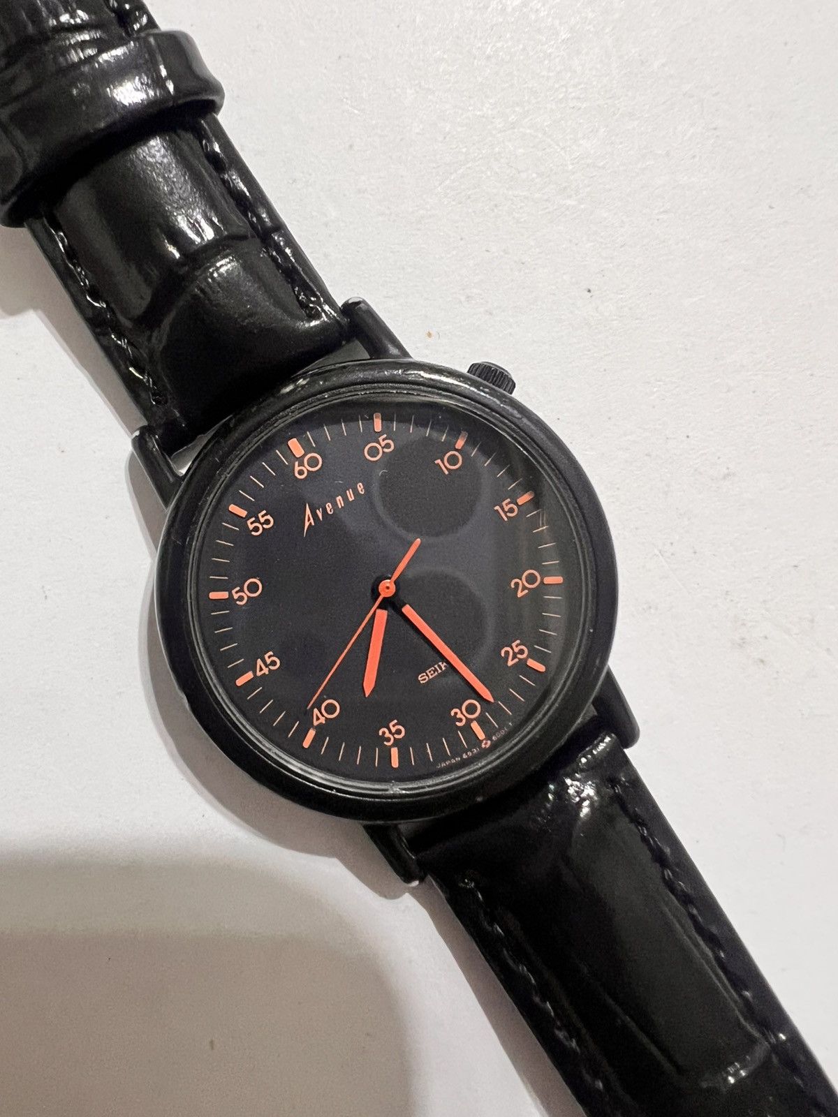 Seiko Vintage 80s Seiko Avenue Orange Accents Black Dial Size ONE SIZE - 3 Thumbnail