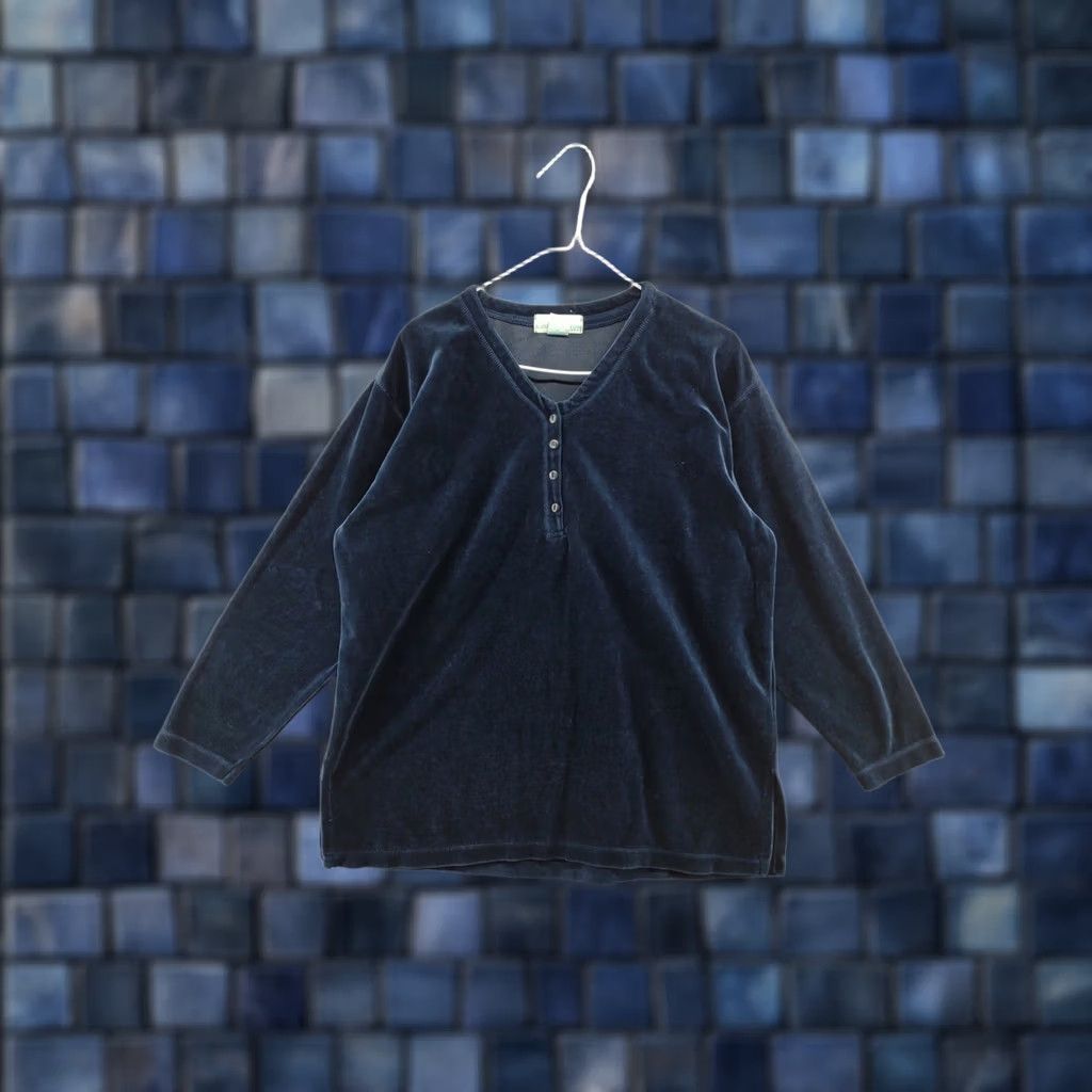 Croft & Barrow Croft & Barrow Women's Blue Velvet Velour Long Sleeve 1/4 Button Sweater Size L Size L / US 10 / IT 46 - 1 Thumbnail