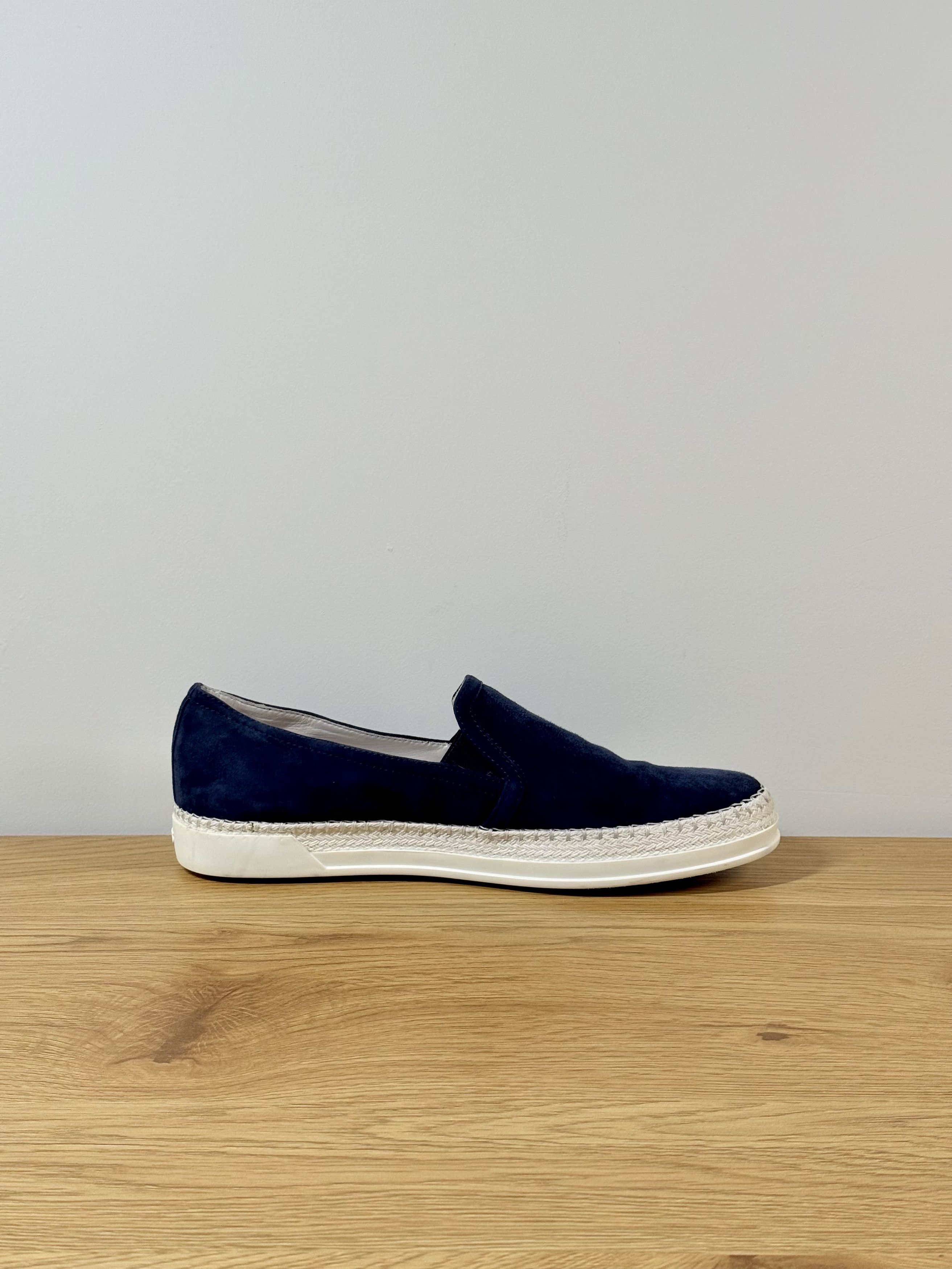 Tod's Tod's Navy Blue Suede Espadrille Slip On Sneakers US9 Size US 9 / IT 39 - 4 Thumbnail
