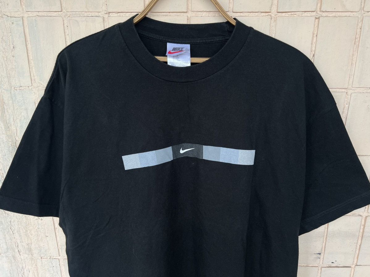 Nike Vintage Nike T Shirt Big Logo Swoosh 2000s Y2K Size US XL / EU 56 / 4 - 11 Thumbnail