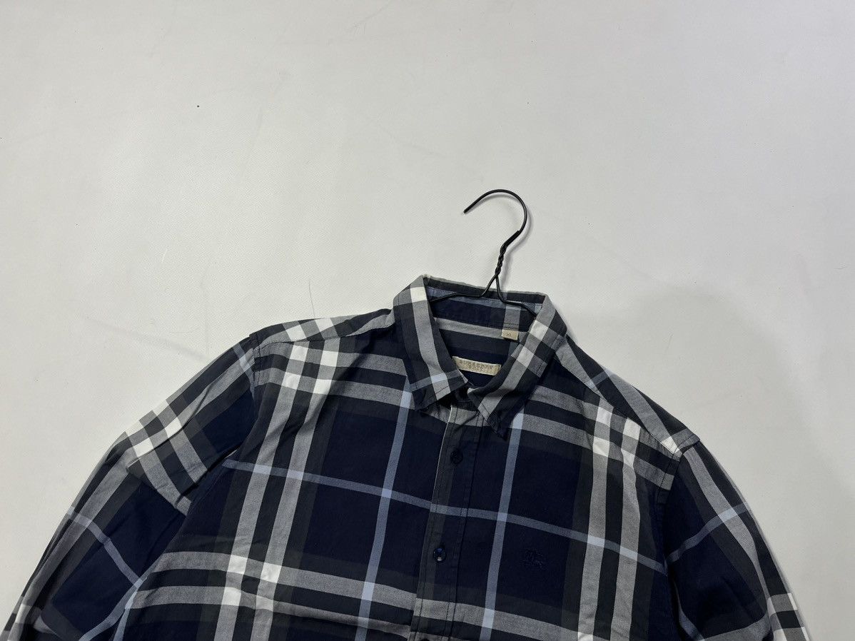 Burberry Burberry Brit shirts button up Size US M / EU 48-50 / 2 - 2 Thumbnail