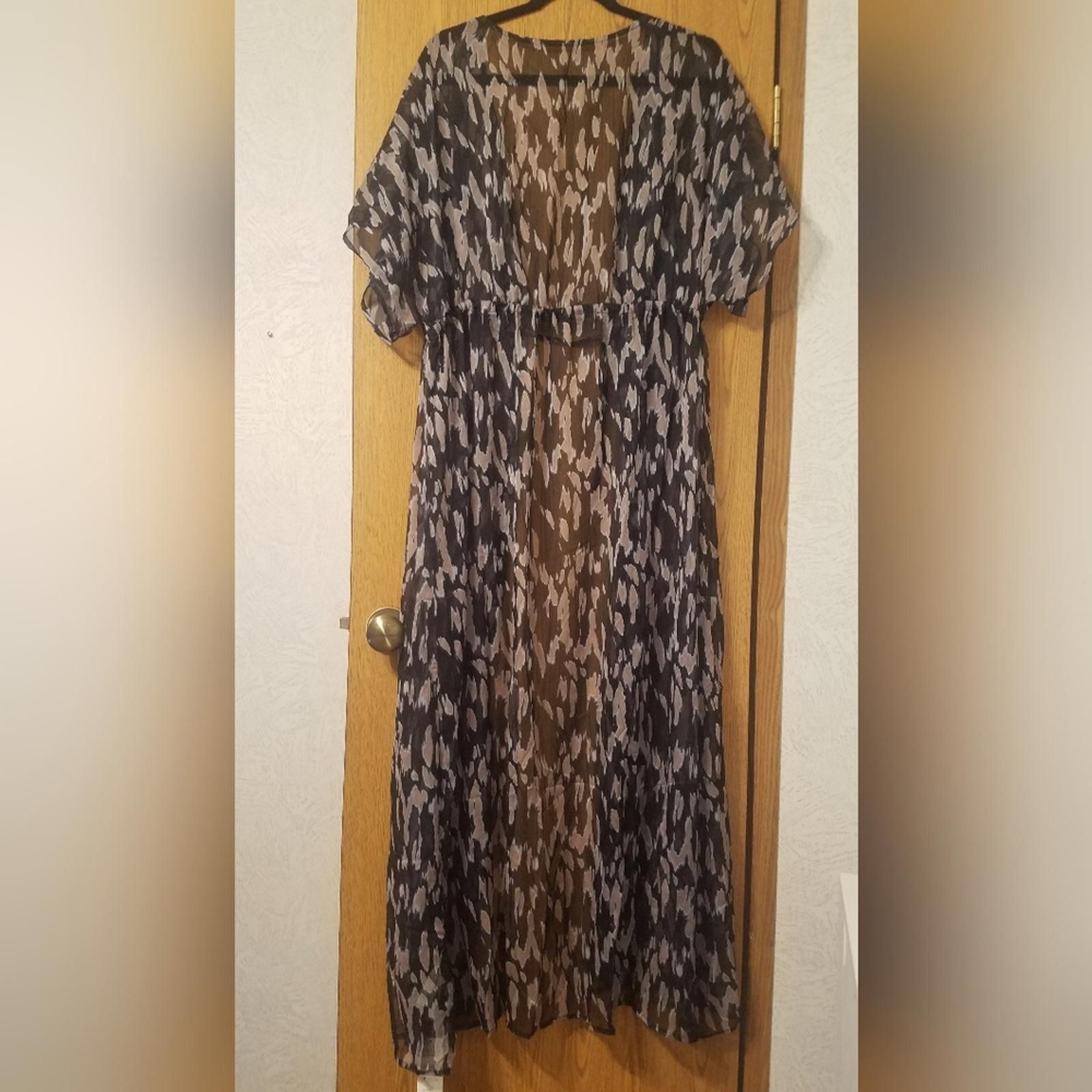 Designer NWT Cupshe Chic Black Gray and Tan Sheer Maxi Cover Up Large Size ONE SIZE - 2 Thumbnail