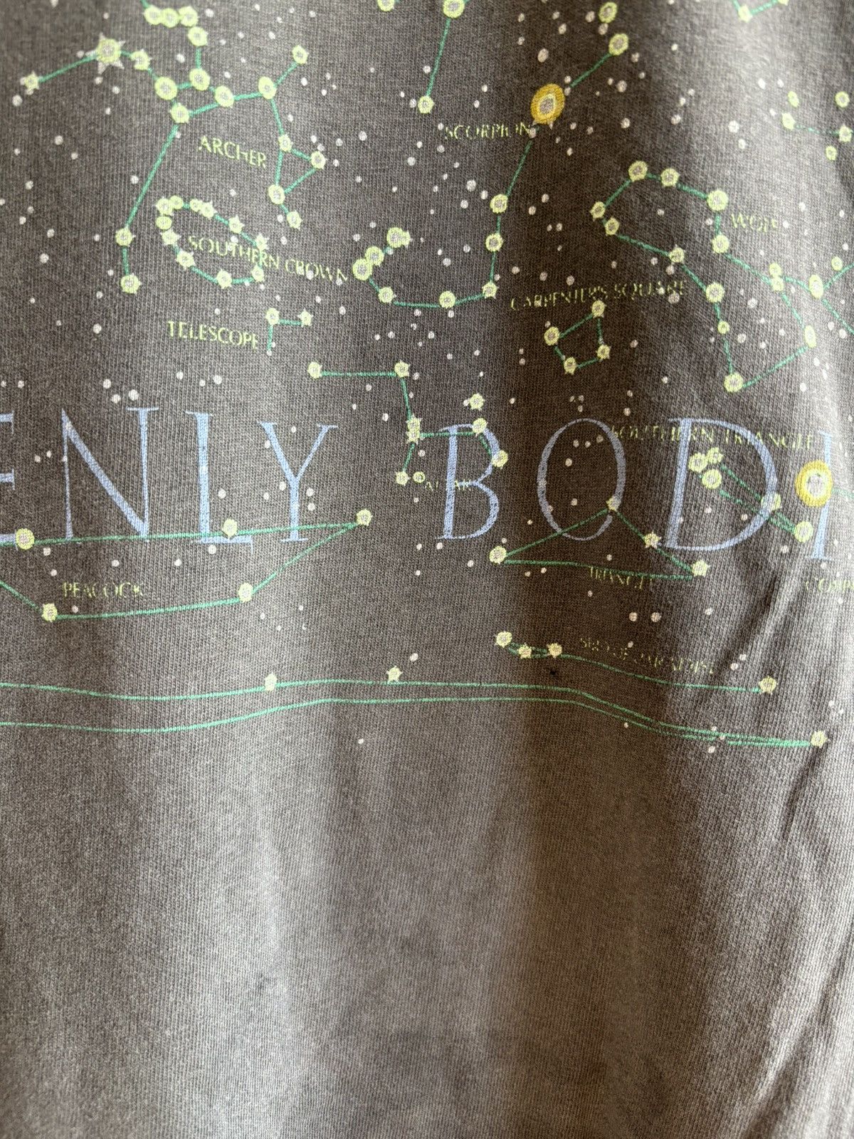 Other 1992 Heavenly Bodies Constellations distressed tee sz XL Size US XL / EU 56 / 4 - 4 Thumbnail