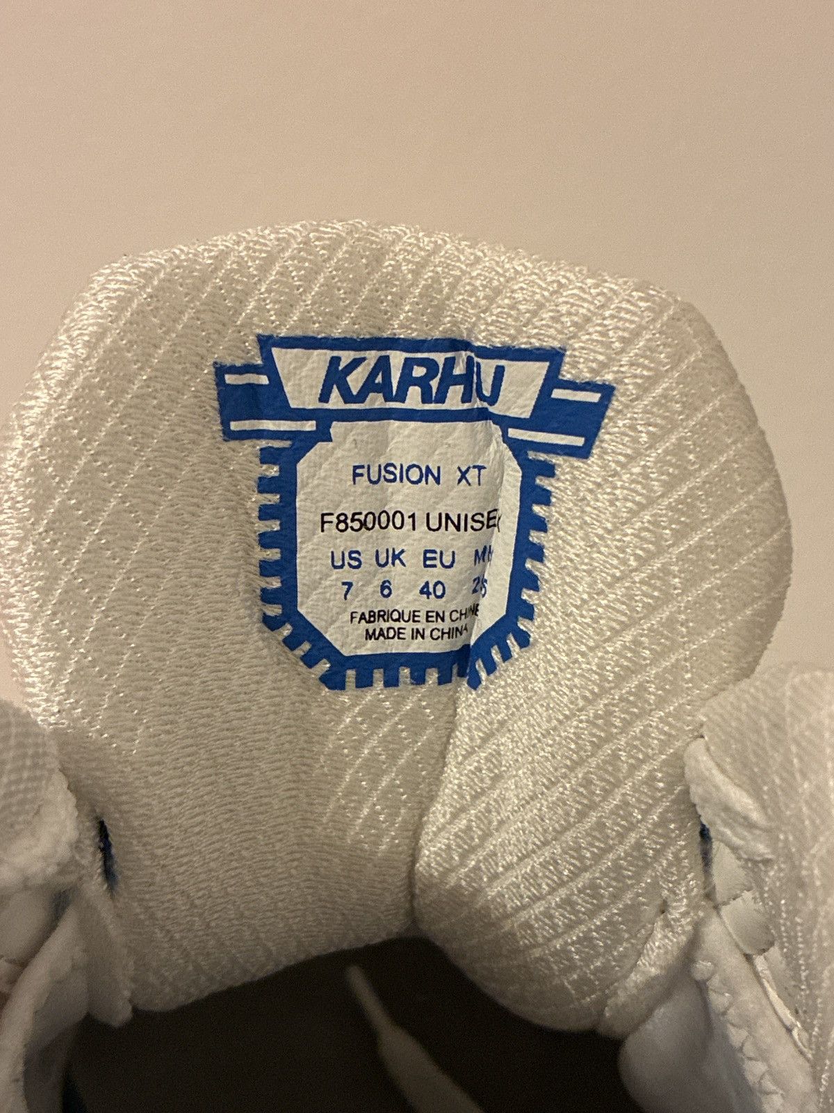 Karhu Fusion XT Size US 7 / EU 40 - 8 Thumbnail