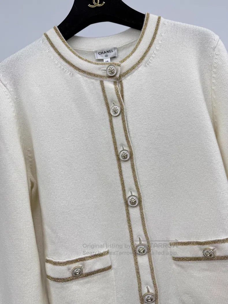 Chanel Chanel 26C white gold-edged cashmere knitted cardigan coat Size XS / US 0-2 / IT 36-38 - 2 Thumbnail