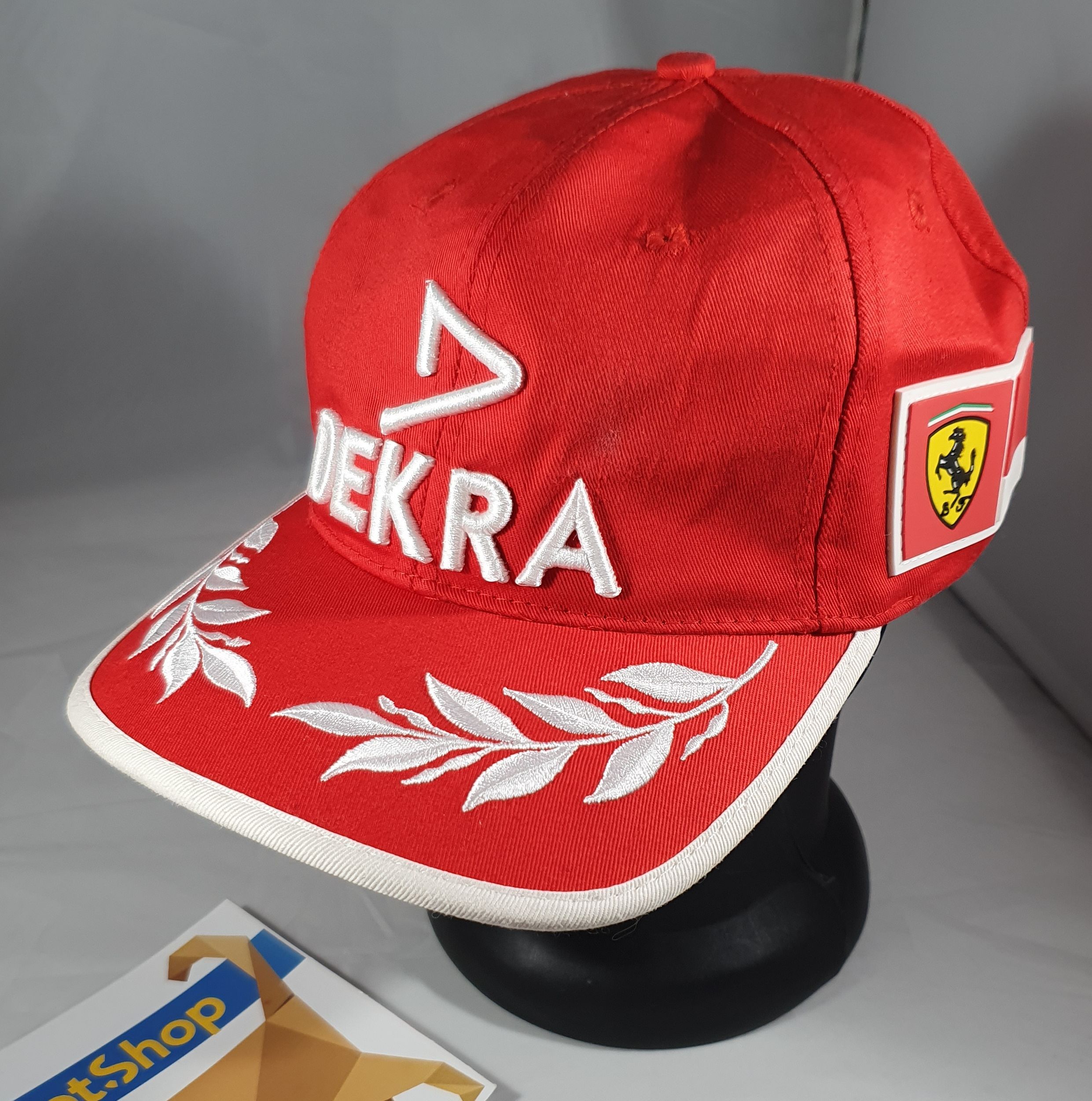 Michael Schumacher Iconic Ferrari Hat Dekra cap F1 1996 FIA (Gebraucht) in Münchenbuchsee für