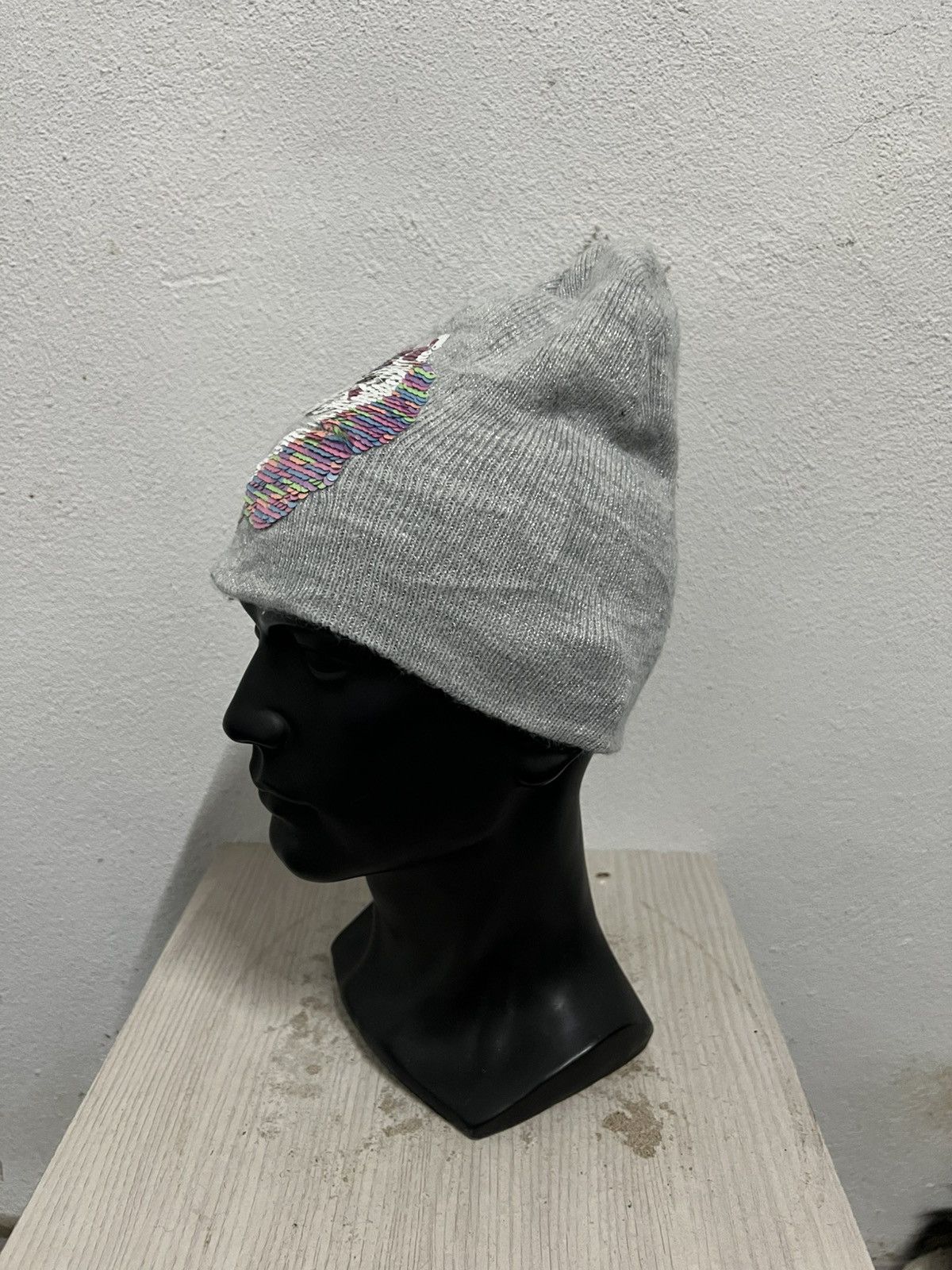 Vintage Vintage H&M Unicorn Beanie Hat Size ONE SIZE - 3 Thumbnail