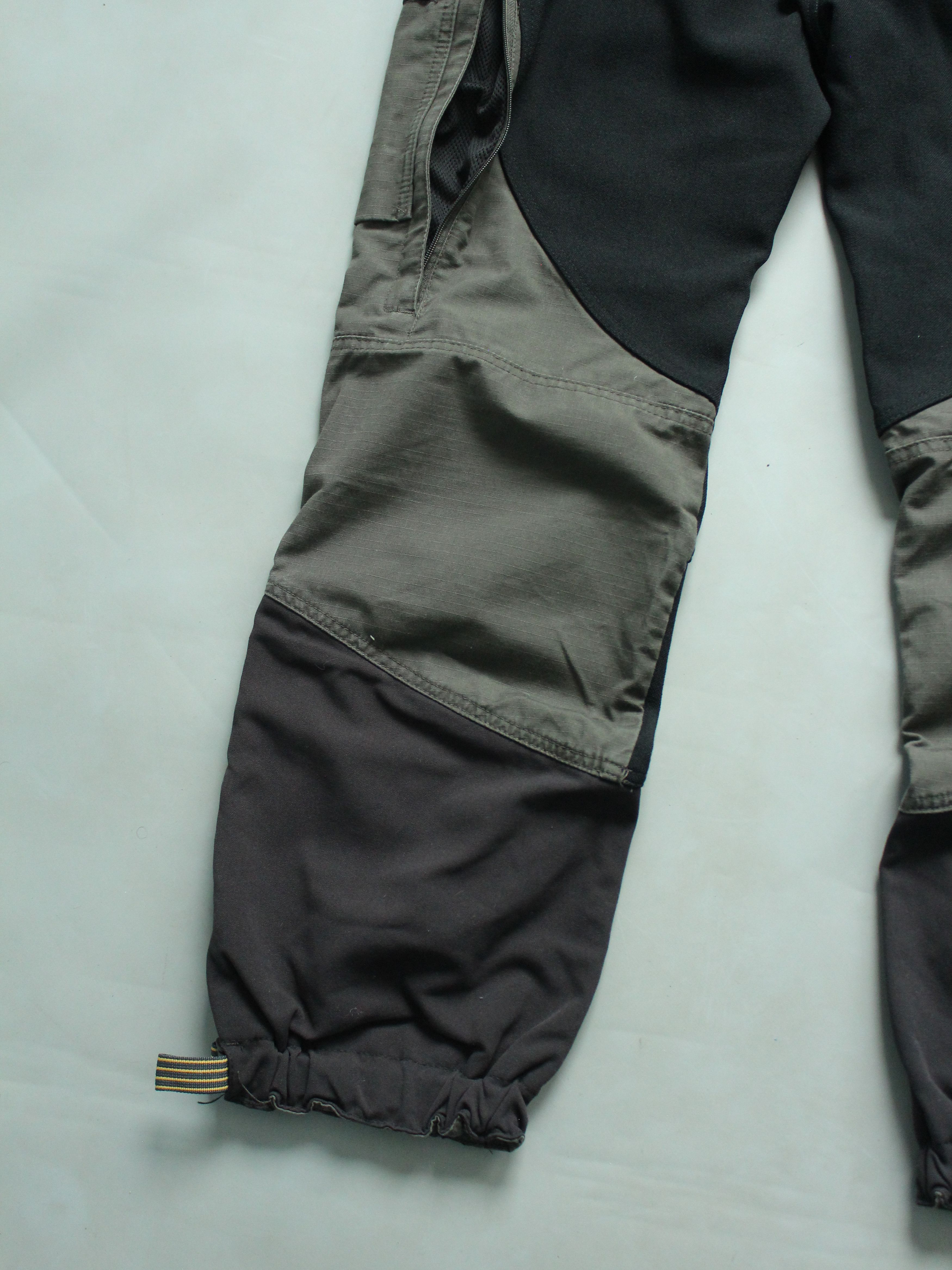 Vintage Mens Outdoor trekking pants ventilated cargo 48 M vintage Size US 32 / EU 48 - 9 Thumbnail