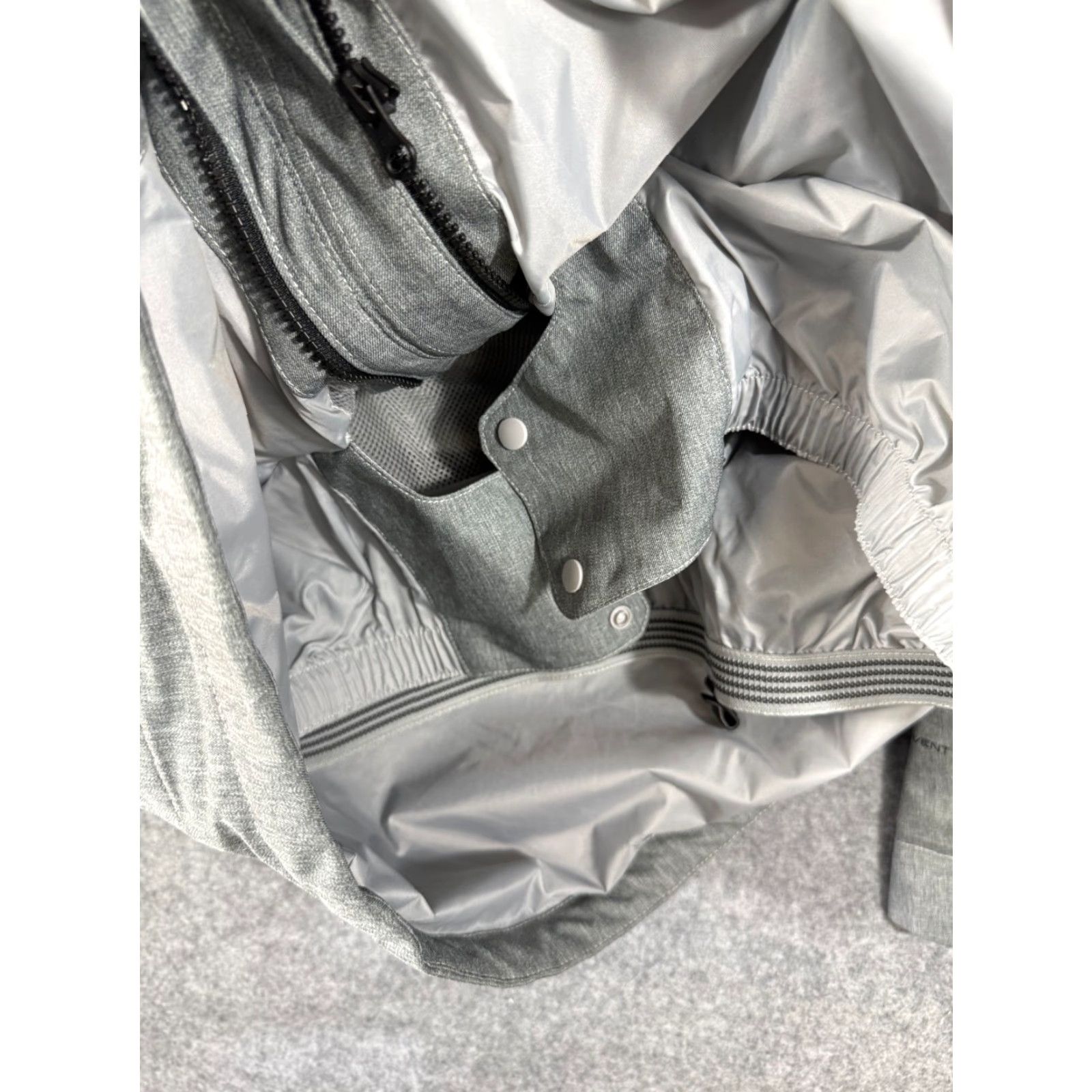 The North Face VINTAGE? No. The North Face Hooded Jacket Mens M Gray Full Zip Clement Tri Climate Dryvent Lined Outdoor Utility Pockets Size US M / EU 48-50 / 2 - 5 Thumbnail