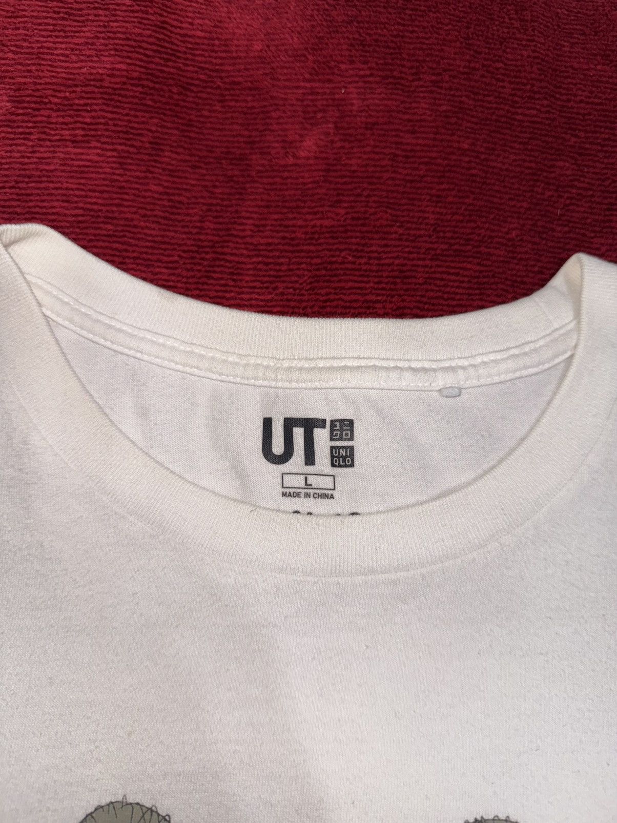 Kaws × Uniqlo Uniqlo x kaws tee Size US L / EU 52-54 / 3 - 3 Thumbnail