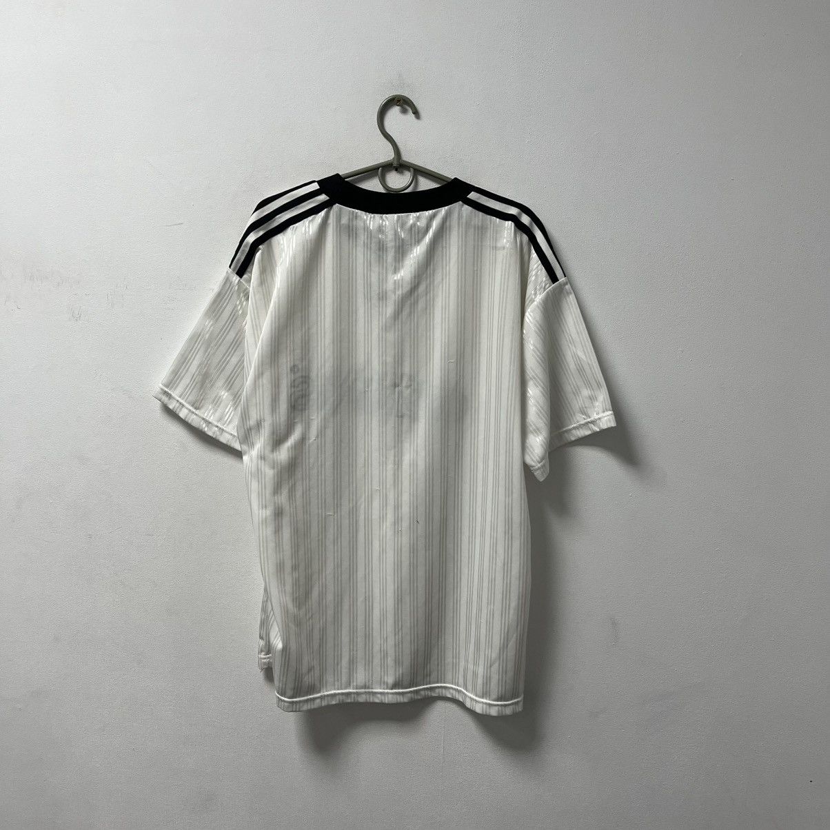 Adidas Vintage Adidas Big Logo T-Shirt Size US M / EU 48-50 / 2 - 11 Thumbnail