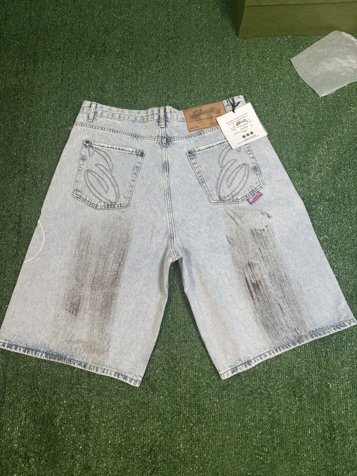 Other Effemme Short Light Goat Size US 36 / EU 52 - 2 Thumbnail