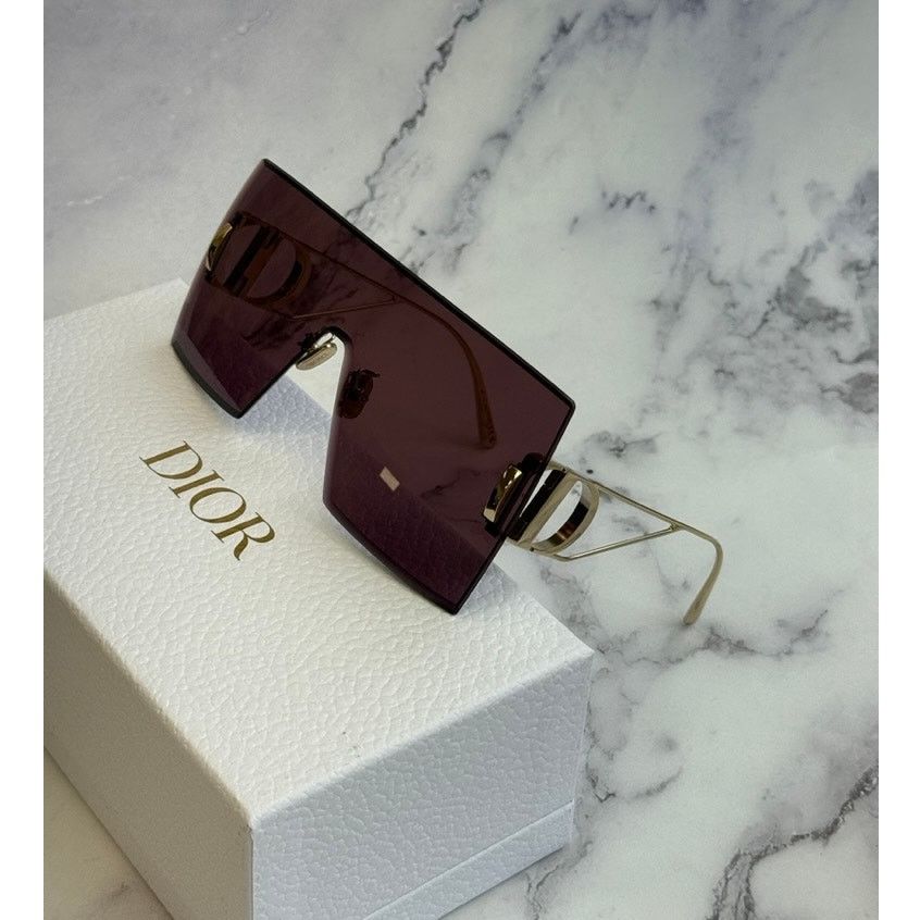 Dior NEW Dior 30Montaigne M1U Oversized Sunglasses Purple Size ONE SIZE - 1 Thumbnail