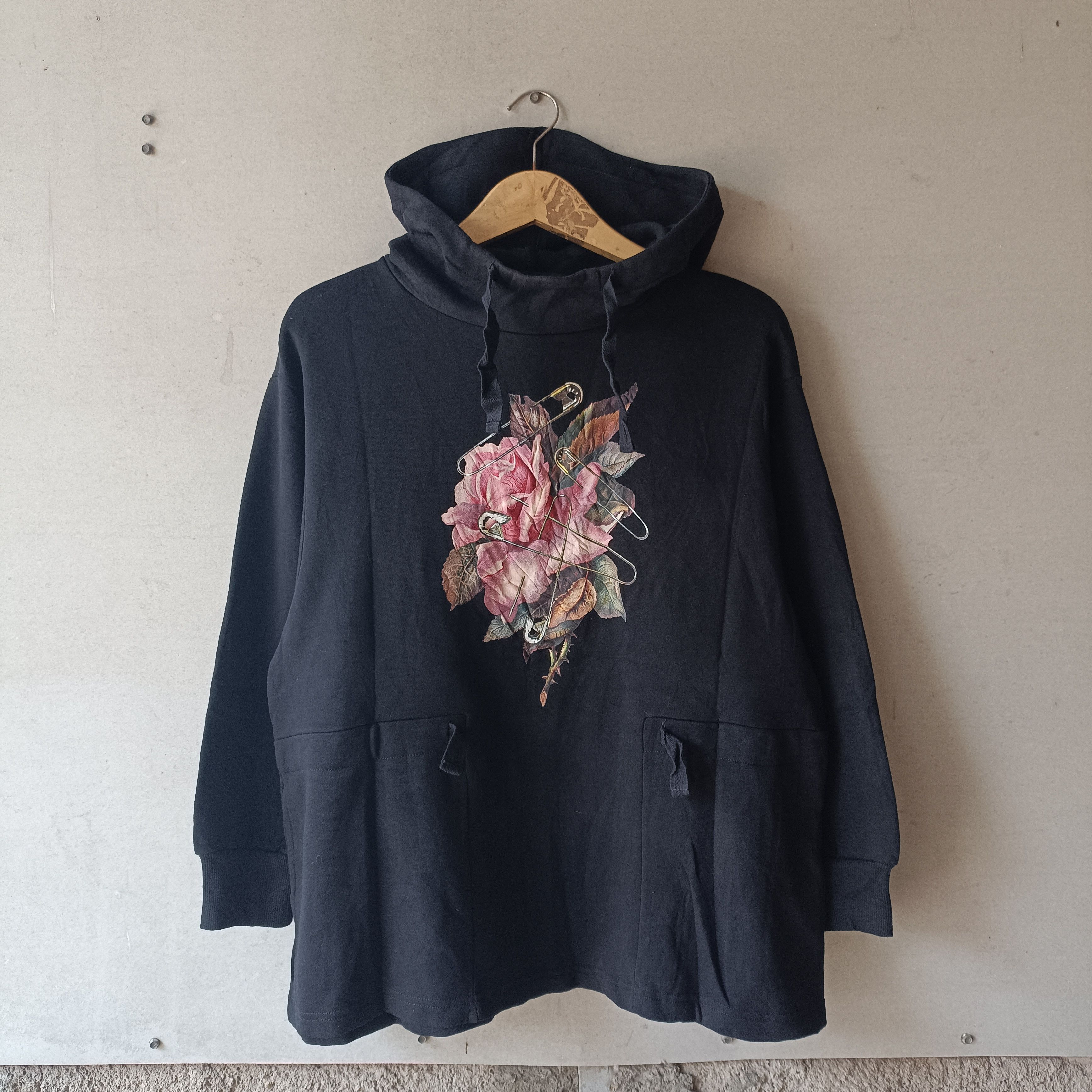GU × Undercover Gu X Undercover Japan Black Hoodie Size S / US 4 / IT 40 - 1 Thumbnail