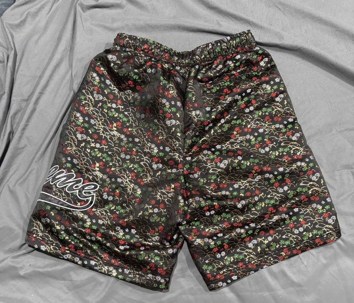 Supreme Supreme floral jacquard shorts Size US 32 / EU 48 - 3 Thumbnail