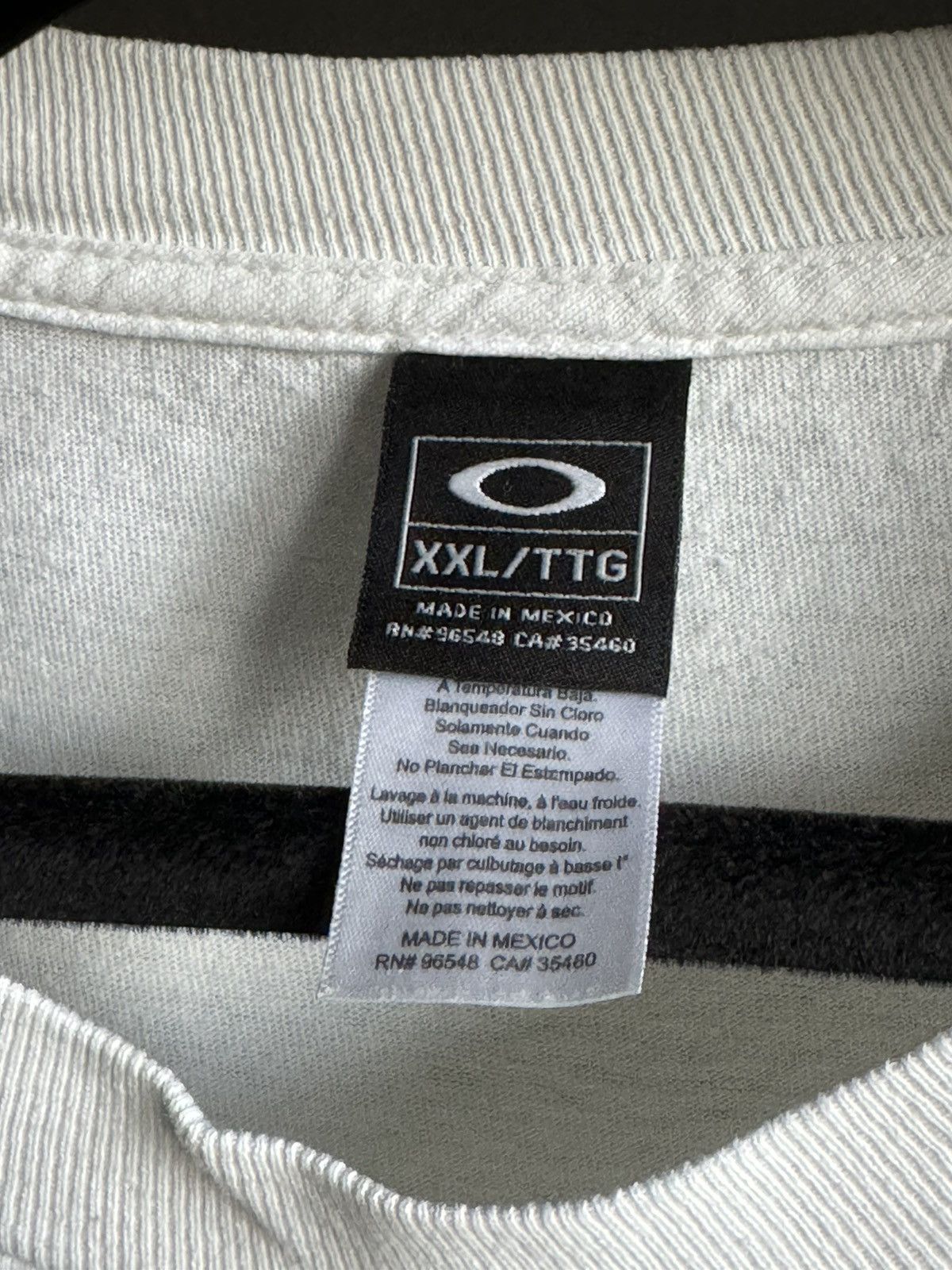 Oakley × Vintage Vintage OAKLEY 3D Graphic Spellout Logo Tee Size US XXL / EU 58 / 5 - 4 Thumbnail
