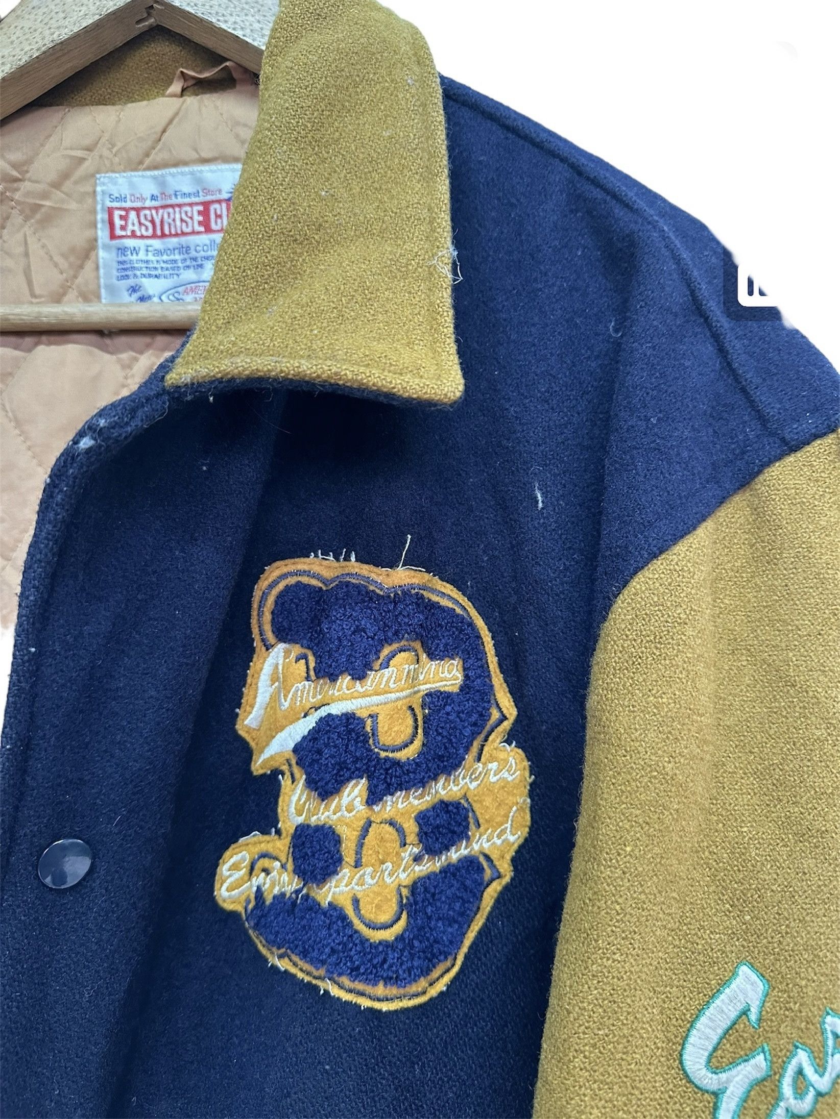 Japanese Brand Vintage Club Spirit American Flavor Big Logo Varsity Jacket Size US L / EU 52-54 / 3 - 7 Thumbnail