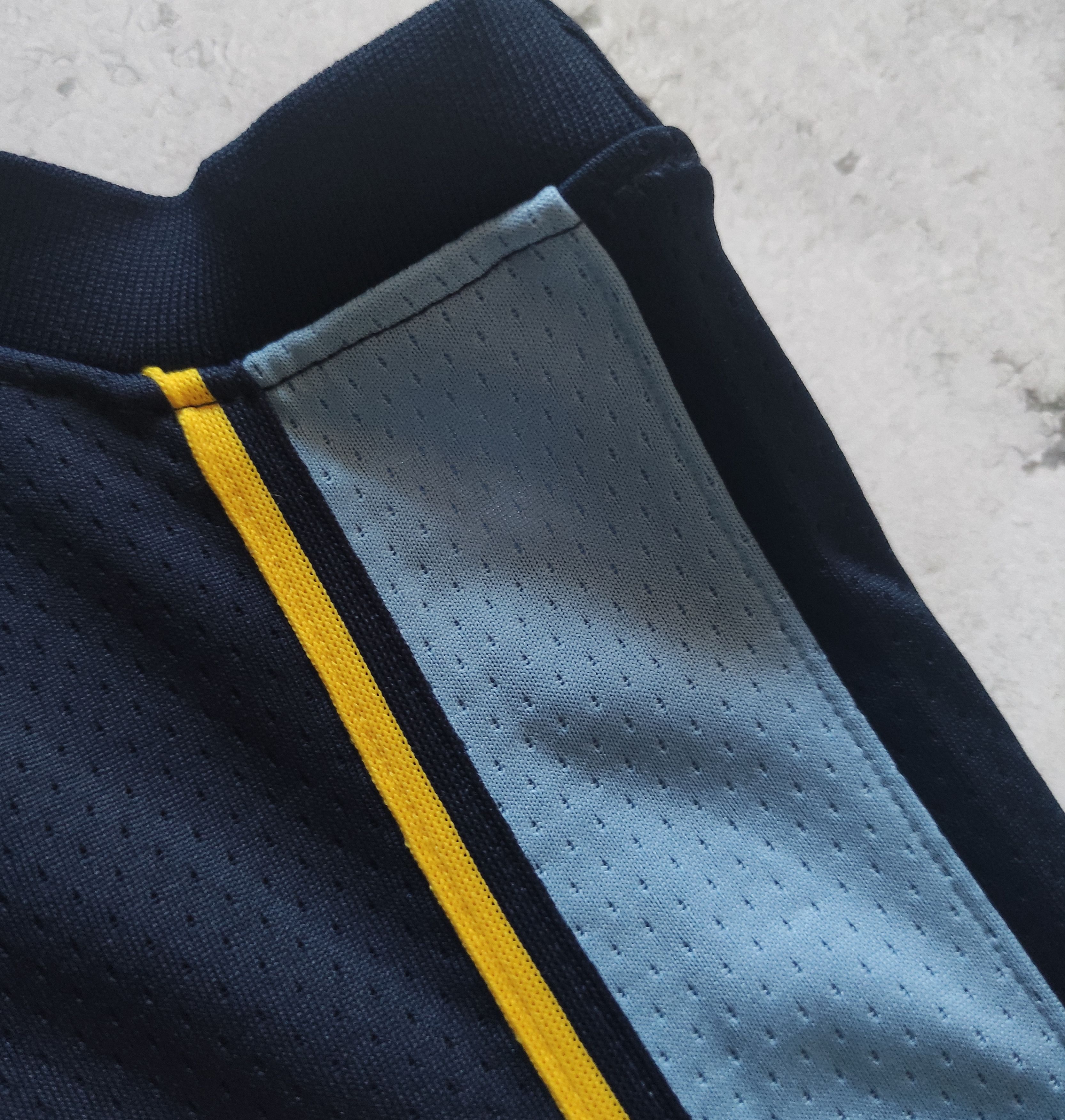 Nike NIKE SWINGMAN MEMPHIS GRIZZLIES ICON EDITION 2022 DN2010-419 Size US S / EU 44-46 / 1 - 15 Thumbnail