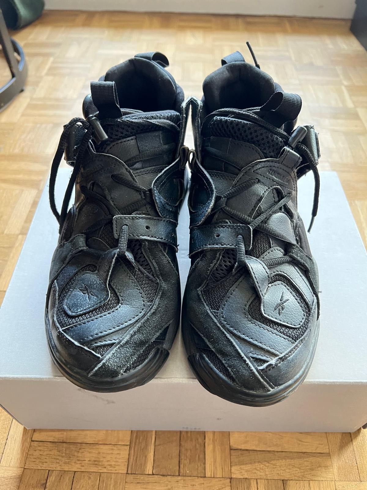 Reebok × Vetements Very rare sneakers Reebok and Vêtements size 38,5 Size US 7.5 / IT 37.5 - 3 Thumbnail