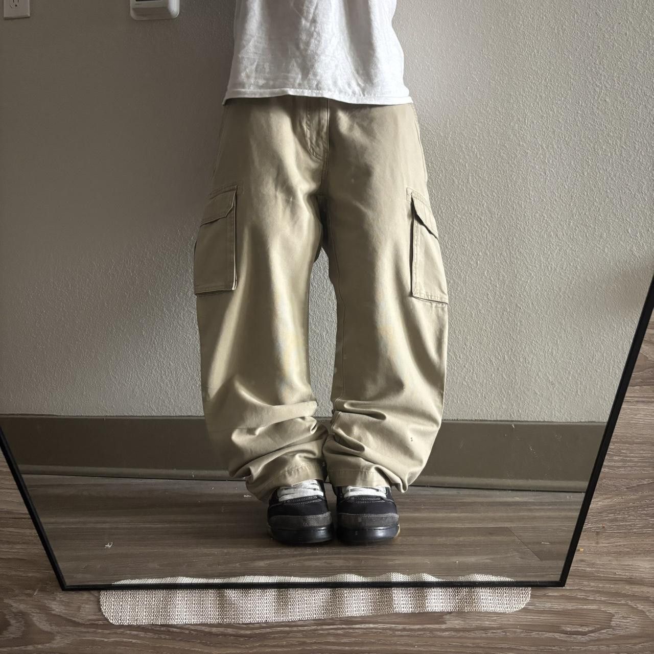 Vintage Crazy Vintage Y2K/2000s Baggy Light Khaki Skater Cargo Pants! 36x30 Size US 36 / EU 52 - 1 Thumbnail