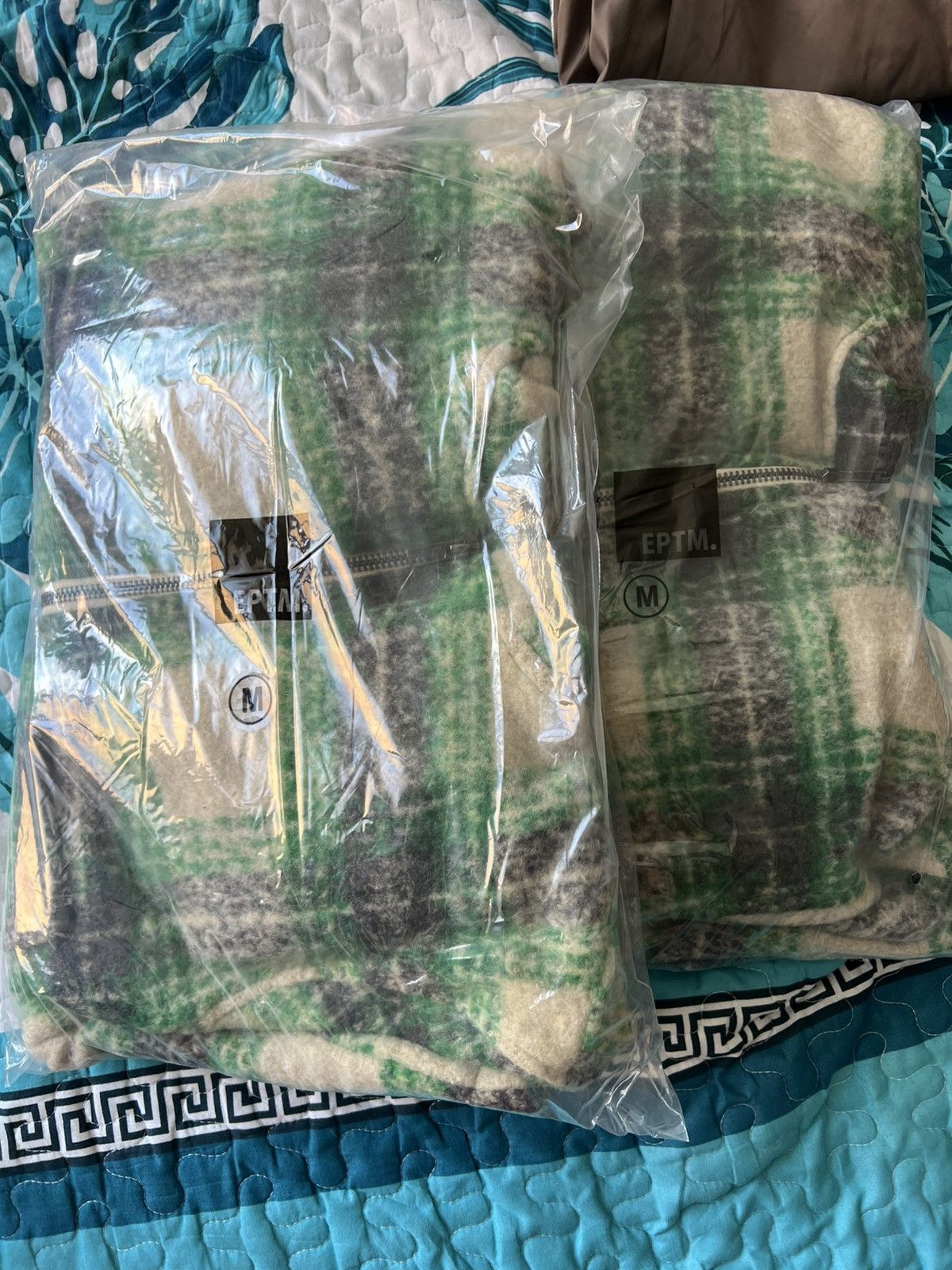 EPTM. EPTM mohair flannel jacket green M Size US M / EU 48-50 / 2 - 4 Thumbnail