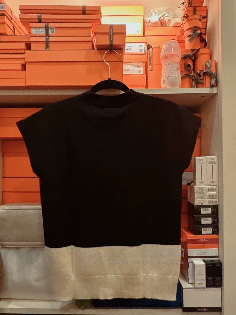 Hermes Hermes Short Sleeve Knit Sweater Size XXS / US 00 / IT 34 - 2 Thumbnail