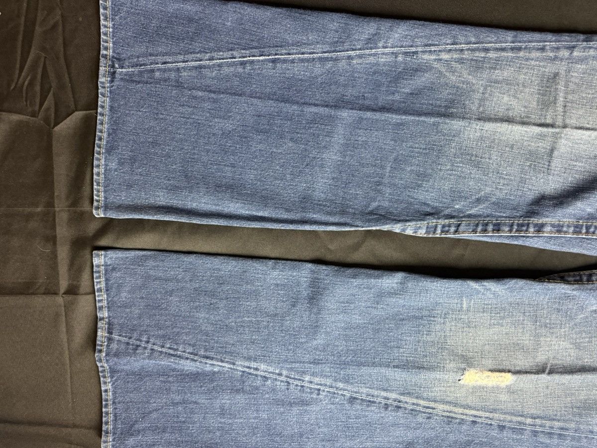 True Religion True Religion Joey Super T Flared Distressed Jean Size 33 Size US 33 - 2 Thumbnail