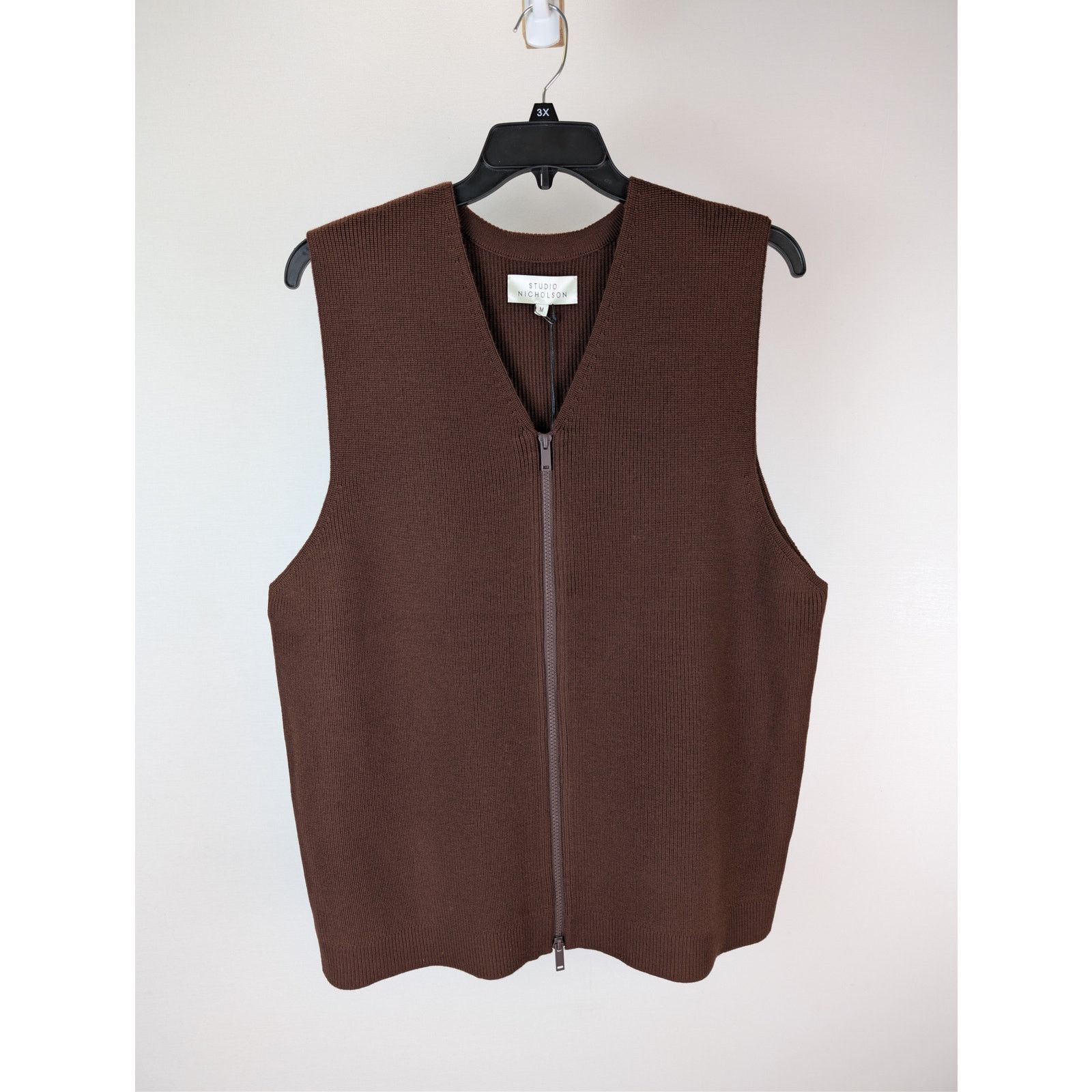 Studio Nicholson o1rshd1 Chesnut Knitwear 12GG Rib Zipped Vest Gilet in Brown Size US M / EU 48-50 / 2 - 8 Thumbnail