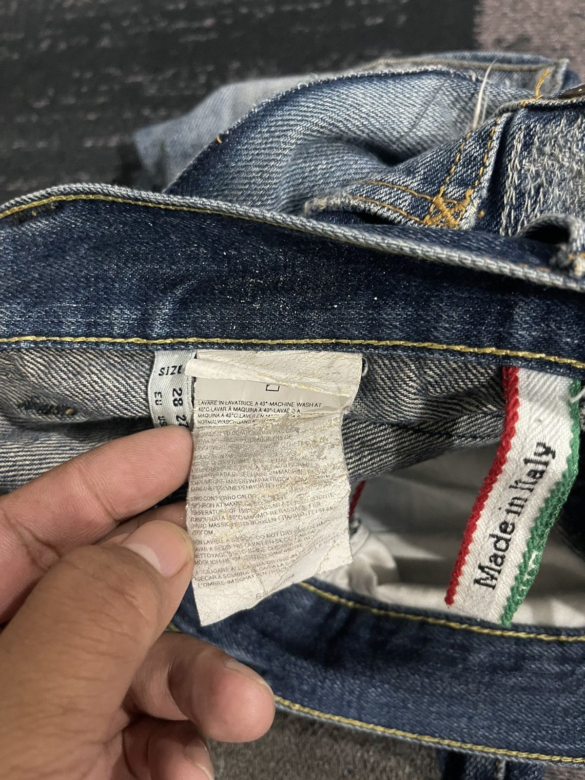 Armani Armani Jeans Distressed Denim Size US 29 - 20 Thumbnail