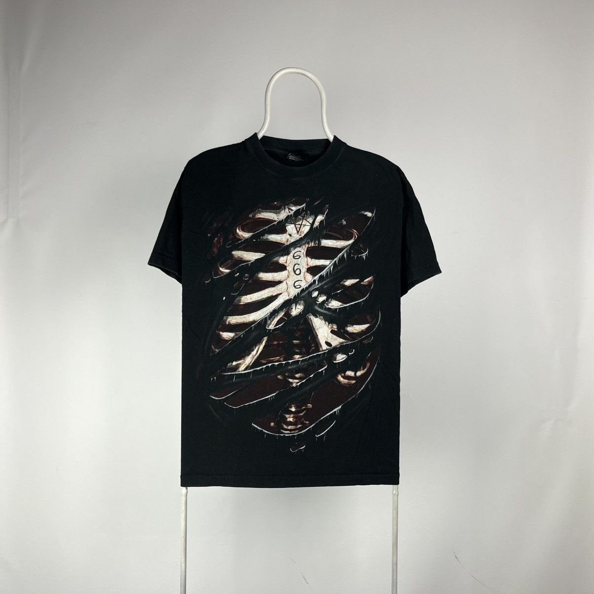 Band Tees Vintage skulls skeleton body 666 tshirt size XLarge Size US XL / EU 56 / 4 - 1 Thumbnail