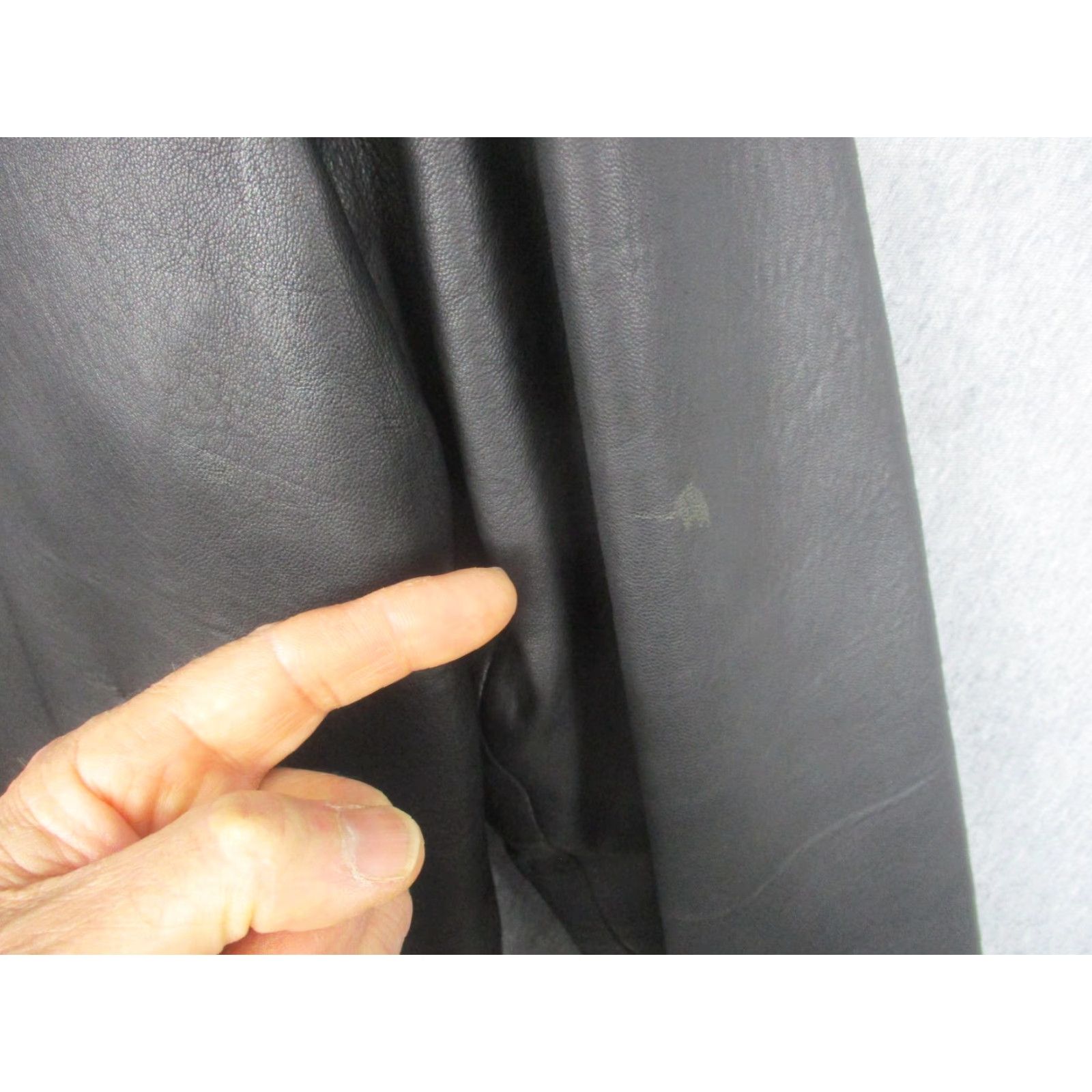 Vintage M Jacket Mens XL Black Leather Bomber Jacket Full Zip Lined Pockets Classic Mens XL Skin Size US XL / EU 56 / 4 - 4 Thumbnail
