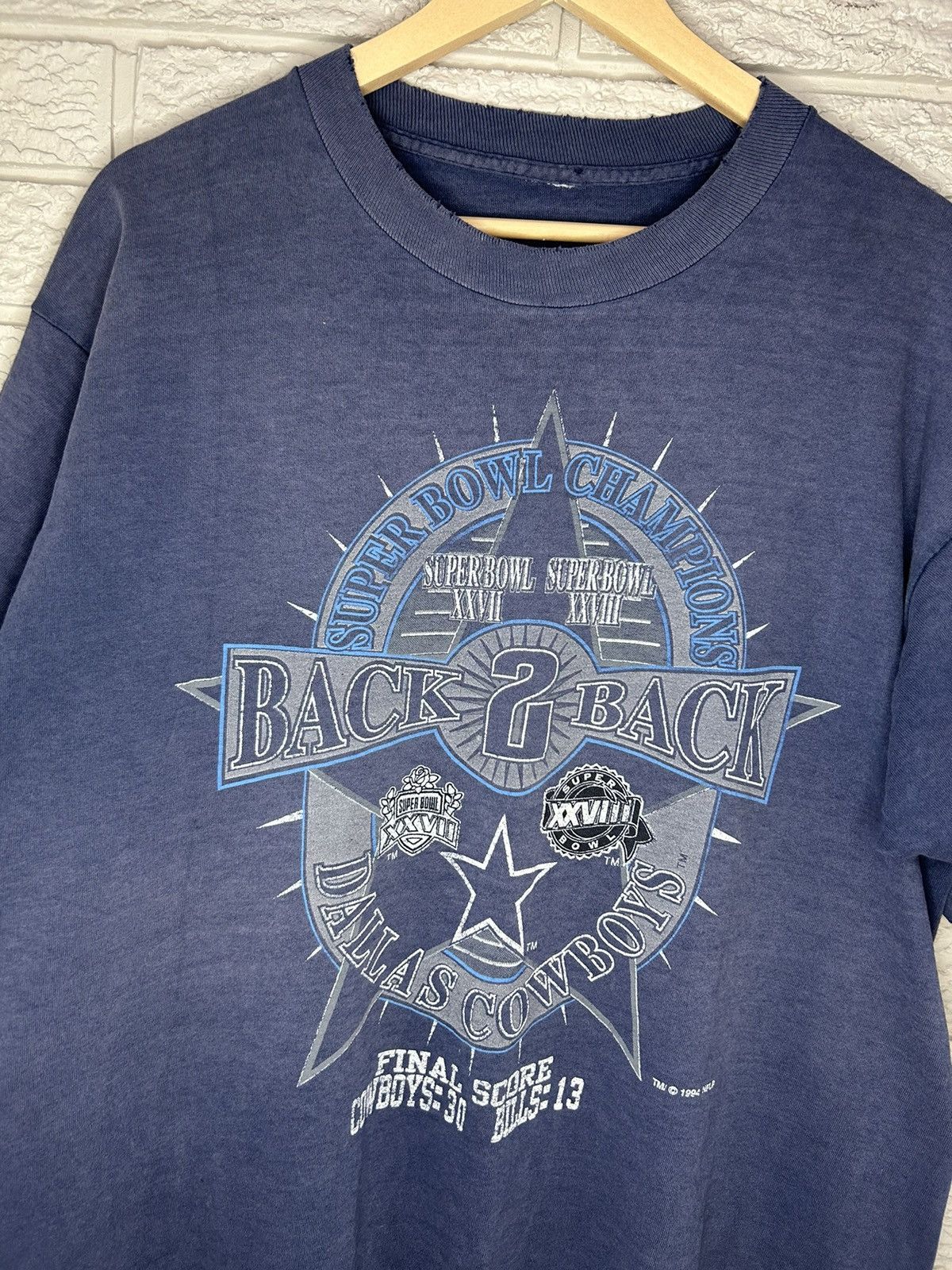 NFL Vintage 1994 Dallas Cowboys Back 2 Back Champs Faded T Size US XL / EU 56 / 4 - 2 Thumbnail