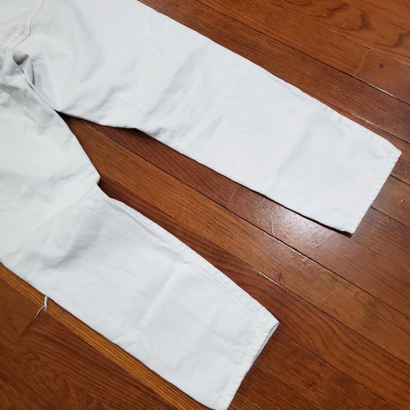 Citizens Of Humanity VINTAGE Citizens of Humanity Jeans Womens Liya White 28 High Rise Button Fly Cropped Distressed 26in Inseam Denim 100% Cotton USA Womens Size 28" / US 6 / IT 42 - 2 Thumbnail
